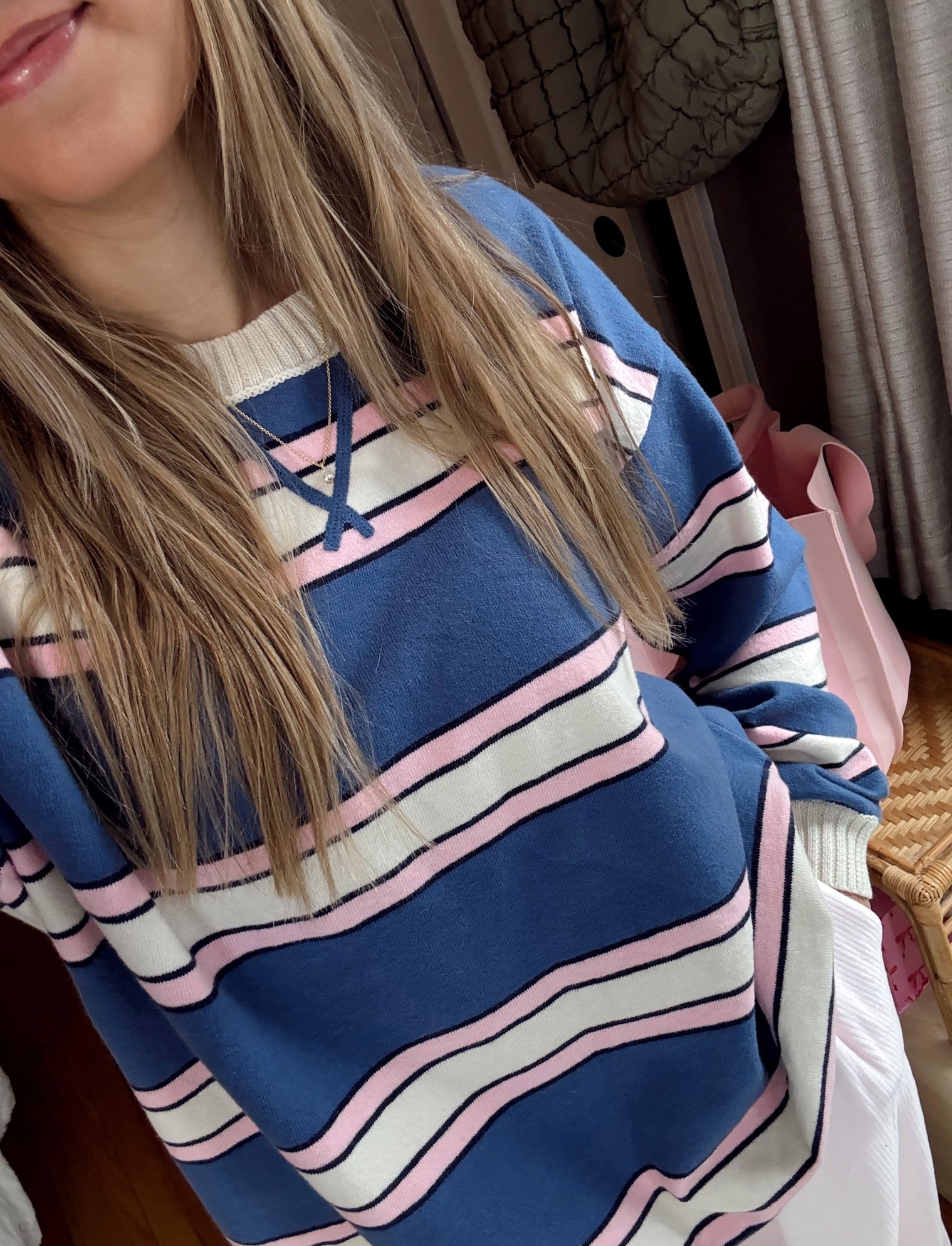 The coziest top👏🏼

#americaneagle #springoutfit #cozyoutfit #loungewear 

#LTKSeasonal #LTKootd #LTKSaleAlert