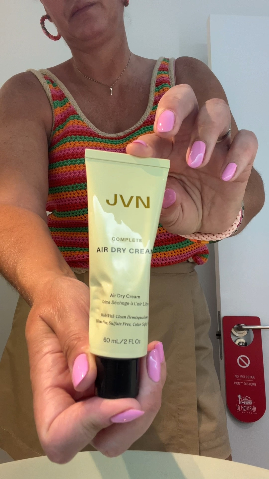 Ik heb sowieso al een hekel aan haarwasdag maar op vakantie wil ik er helemaal zo min mogelijk tijd aan besteden. Ik was het, knijp er de JVN air dry cream in tegen pluizig haar en laat het aan de lucht drogen. 

Roomijs van Primark. Skort draag ik in xl.

#LTKeurope #LTKtravel #LTKbeauty
