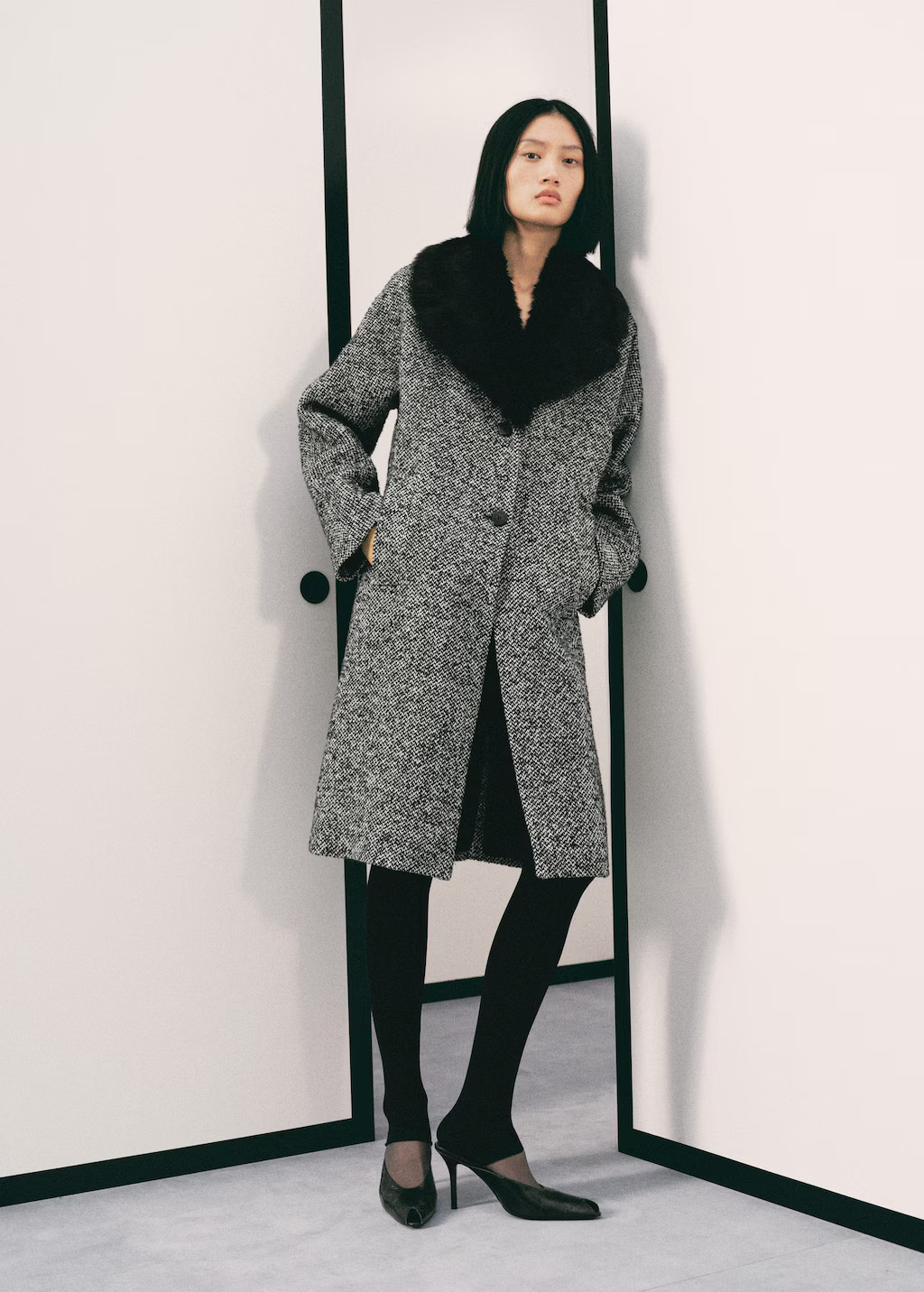 Mottled coat with fur collar black - Woman - S - MANGO | Mango (US/MX/AU)