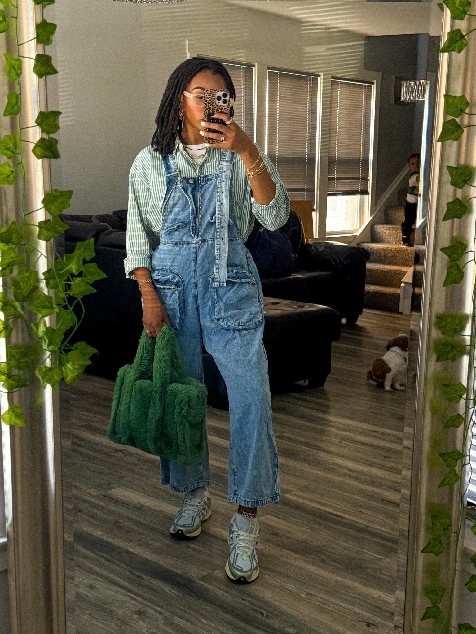 cute, comfy, chill fit ✨💚
{the bag is from Amazon but it’s sold out so i 🔗’d some similar options} 

👇🏼D E T A I L S👇🏼
5’3 
123lbs
Size: Small
9.5 in shoes

backstory: i went to go support my husband at his gig and wanted to do a casual, comfy look BUT everyone at the event was dressed up. 🙃 smh. i walked in ashamed. still cute tho 🫶🏽

#LTKStyleTip #LTKBeauty #LTKFindsUnder50