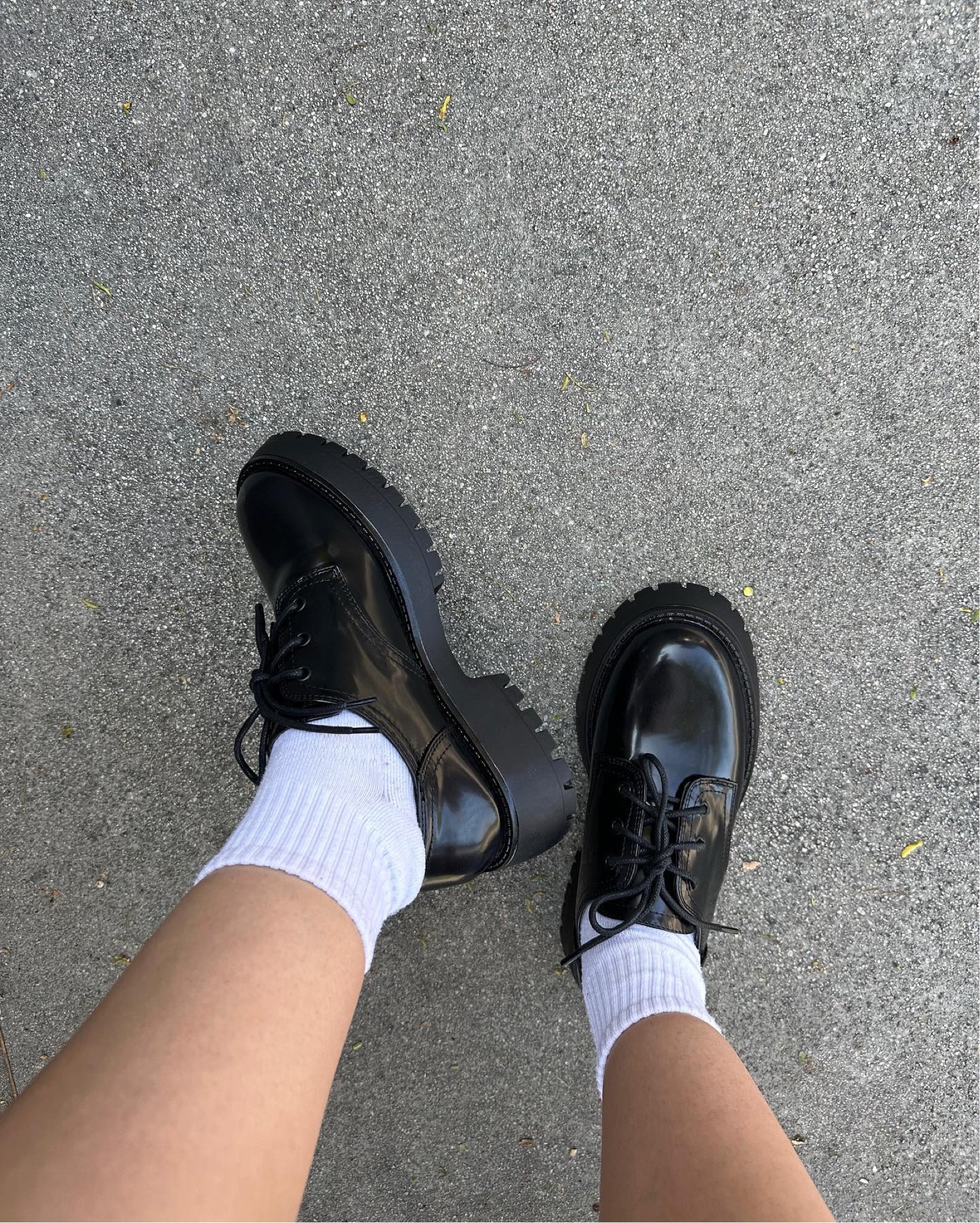 Black Oxford shoes for fall 

#LTKshoecrush #LTKSeasonal #LTKBacktoSchool