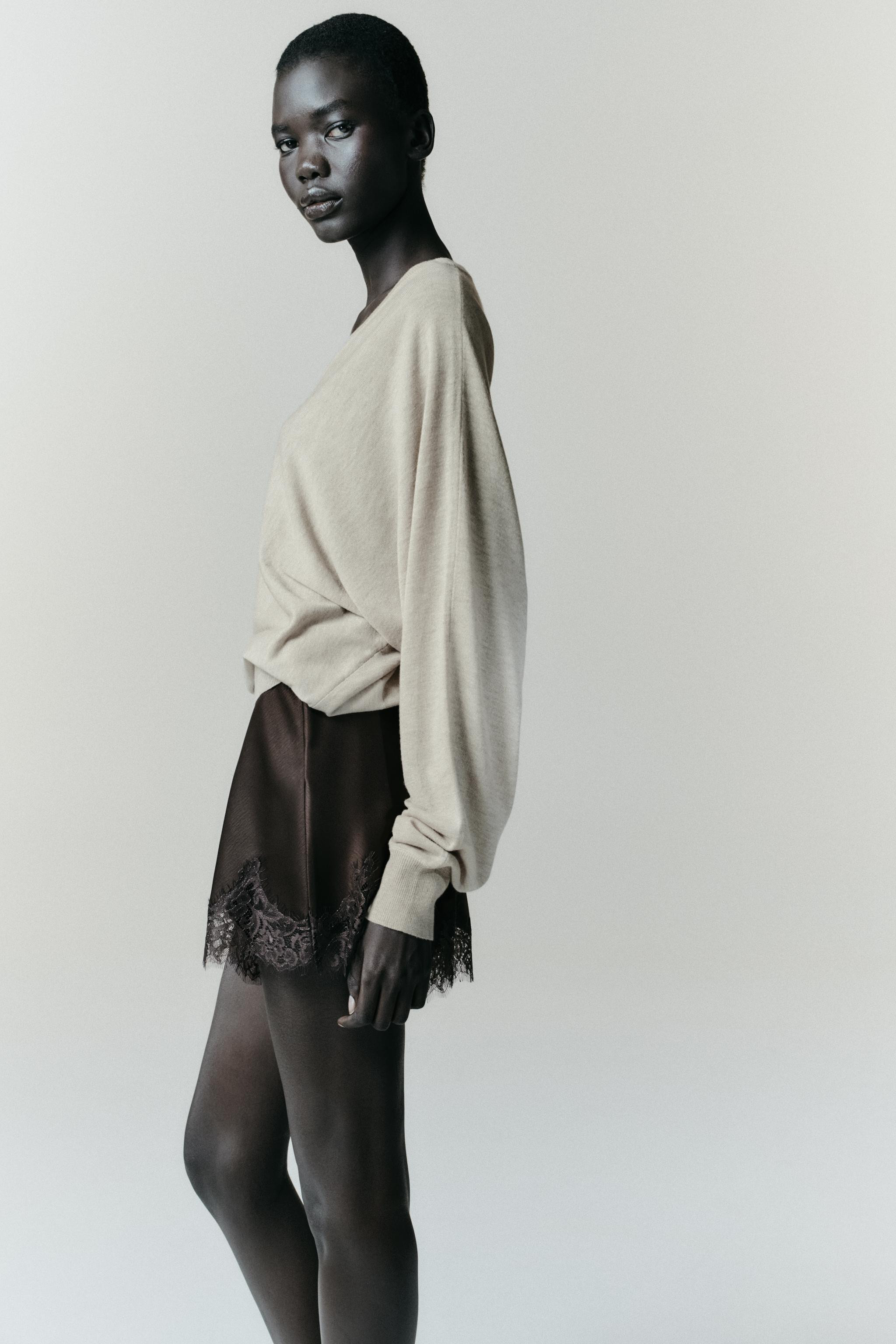 ZW COLLECTION CONTRAST LACE SATIN SHORTS | Zara AU