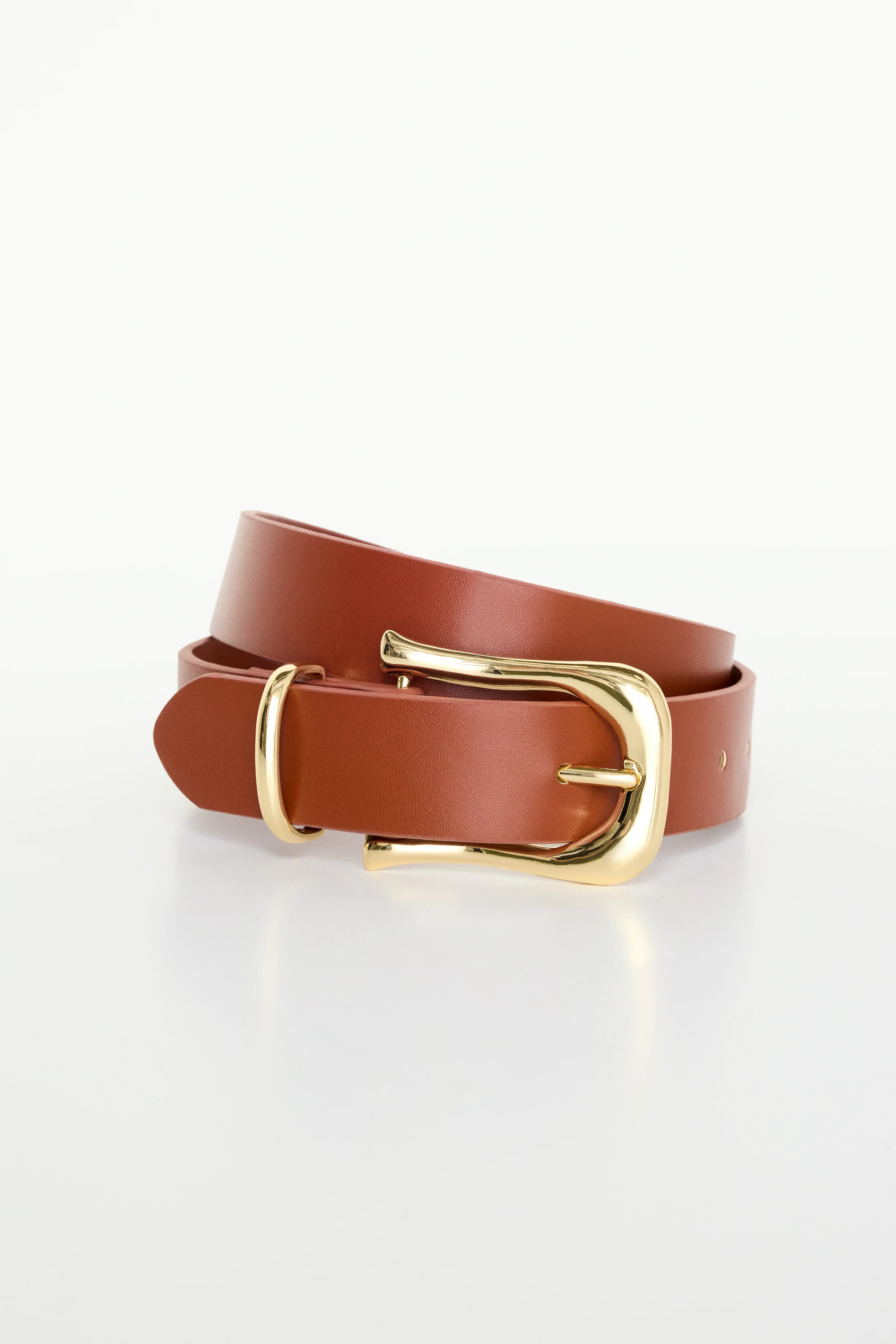 CLASSIC SADDLE BUCKLE BELT | Good American