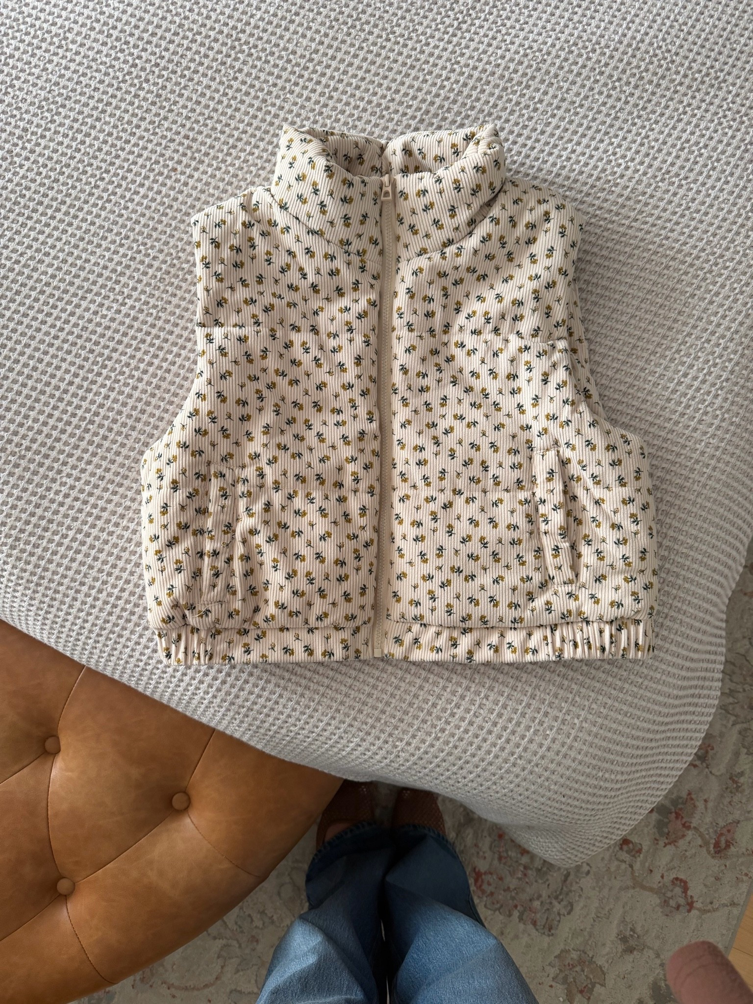 Altar’s State cream floral puffer vest. This is the cuuutest Fall outfit must-have 🙌🏻🤎

#LTKootd #LTKSaleAlert #LTKTall