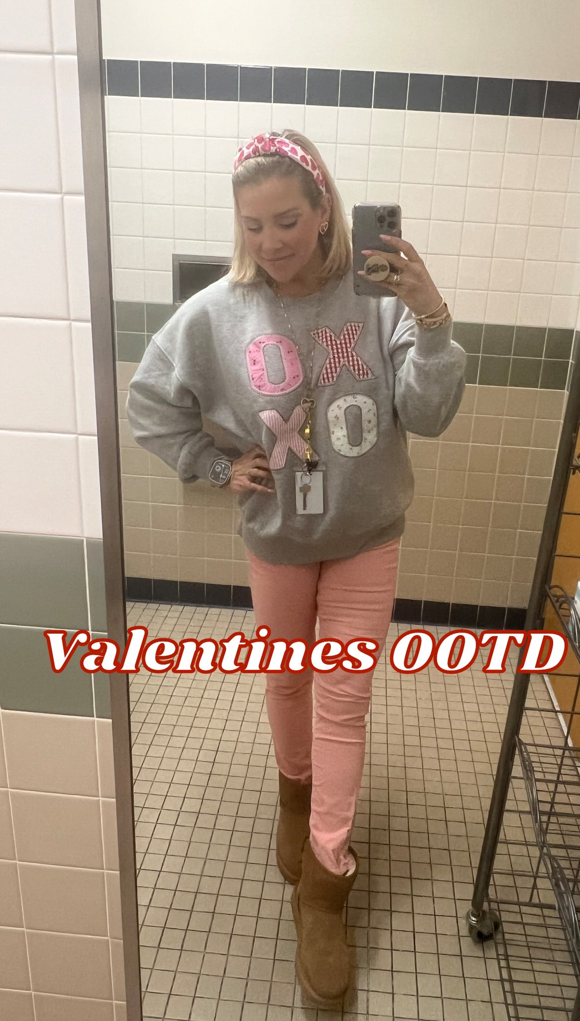 Valentines 💌 OOTD 
Go on the hunt @Target store!!  
@ugg boots 

#LTKValentine #LTKmomlife #LTKootd