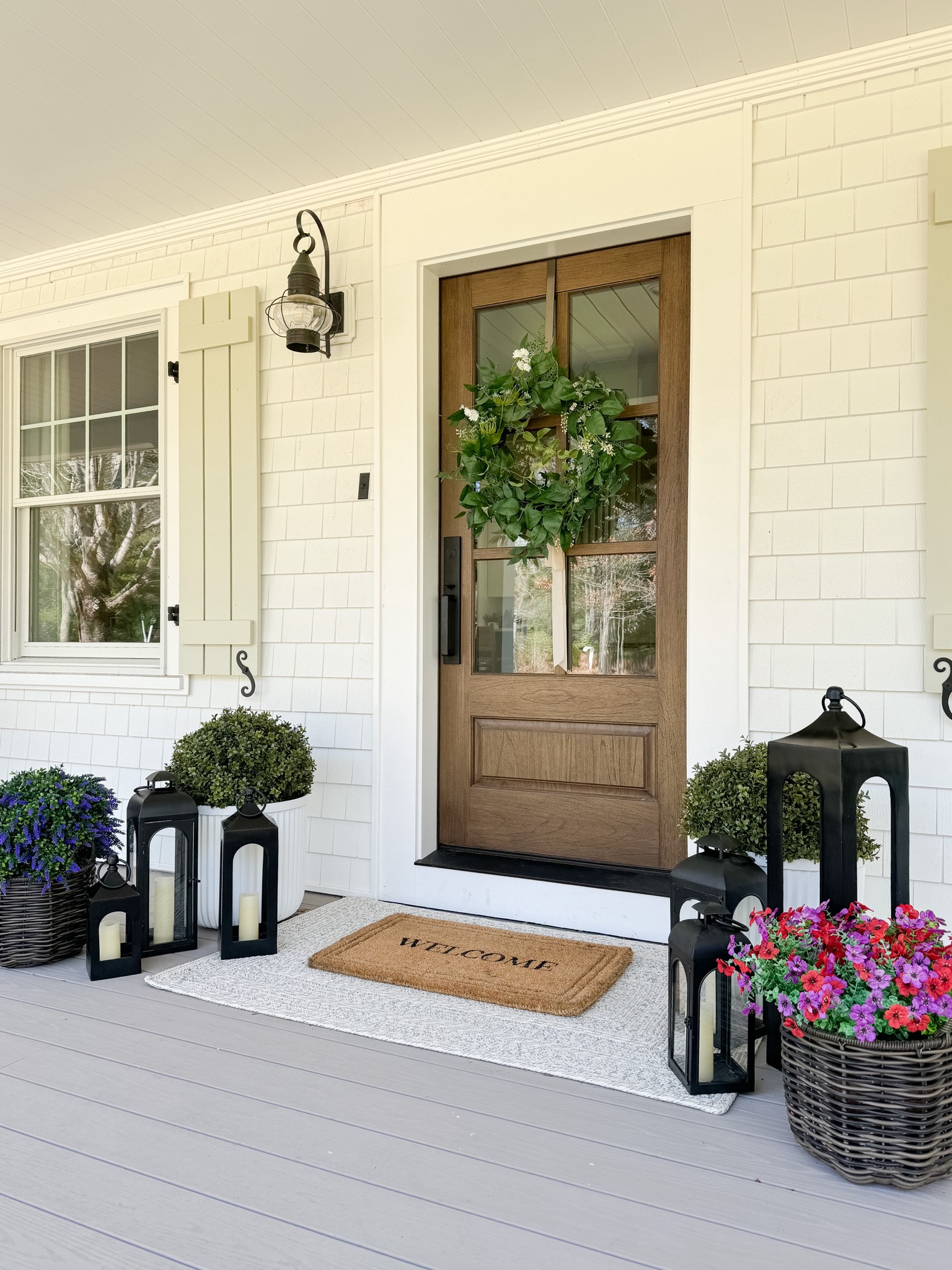 Spring Front Porch

Home  home decor  home favorites  spring front porch  spring home decor  seasonal decor  wreath  planters  area rug  coastal home

#LTKHome #LTKStyleTip #LTKSeasonal