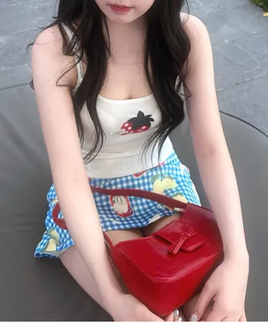 MUSINSA | GLOWNY FRUITY TANK TOP (STRAWBERRY) | Musinsa Global
