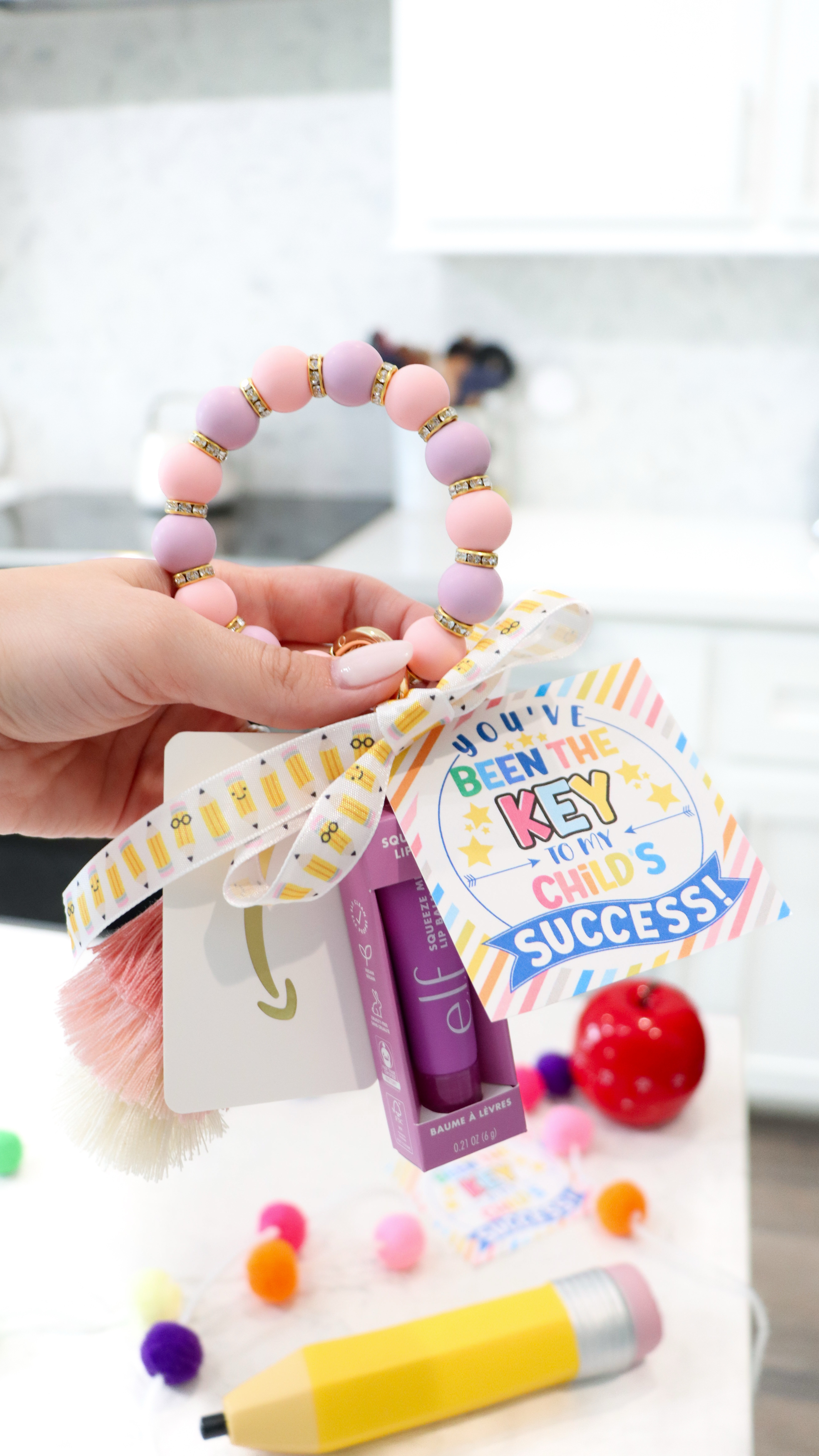 It’s Teacher Appreciation Week! 🍎📚

This is a great, easy LAST MINUTE teacher gift idea.

✏️COMMENT “shop” and I’ll DM you the link to shop everything you need to make this teacher gift.✏️

#teacherappreciation #amazonfinds #teachergifts #DIYgifts #thankyouteacher #cutestgiftever #giftsforteachers / 

#LTKFamily #LTKSaleAlert #LTKSeasonal