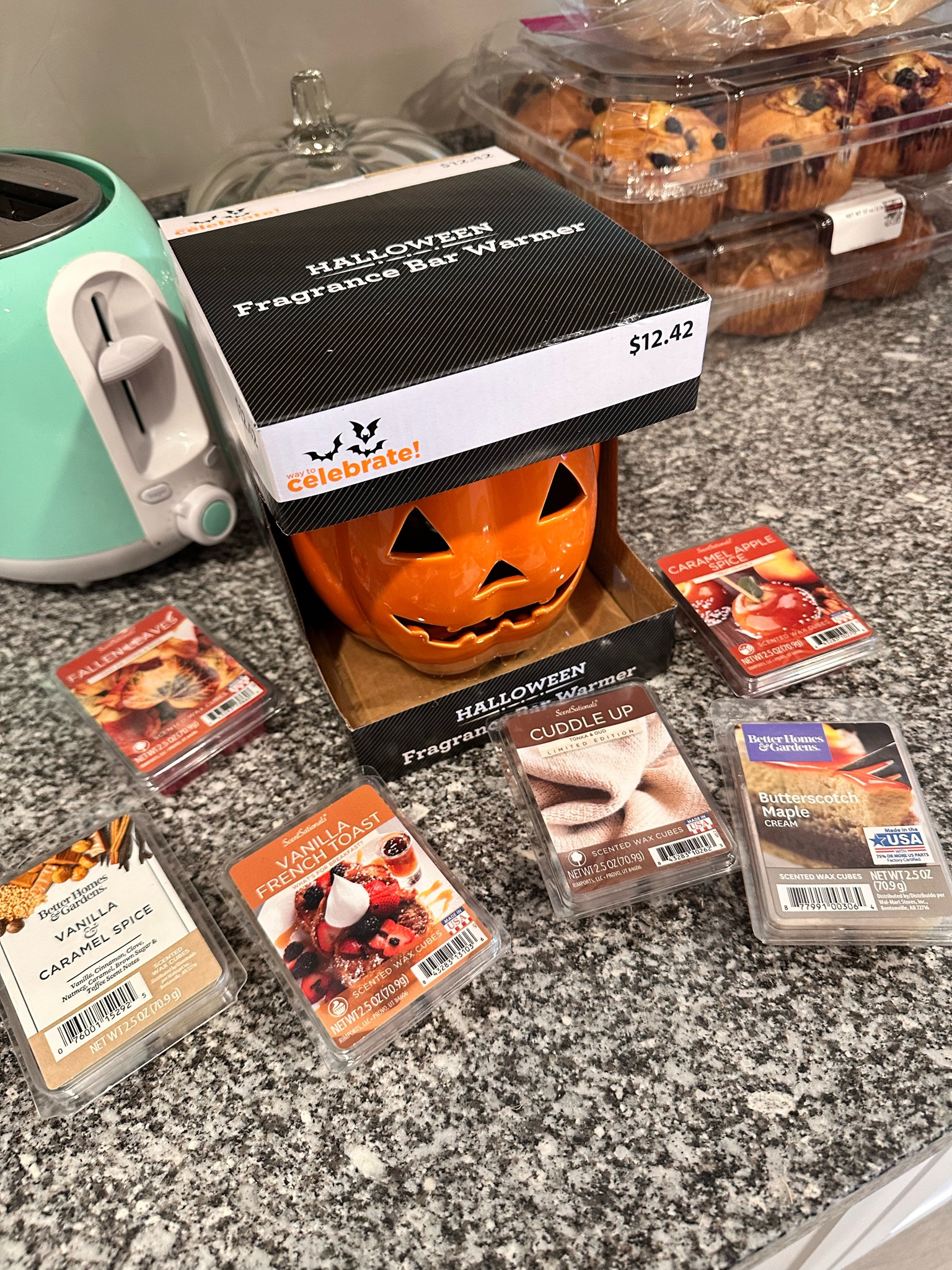 Fall scented wax melts and a cute pumpkin wax melter is perfect for Halloween!

#LTKHoliday #LTKSeasonal #LTKHalloween