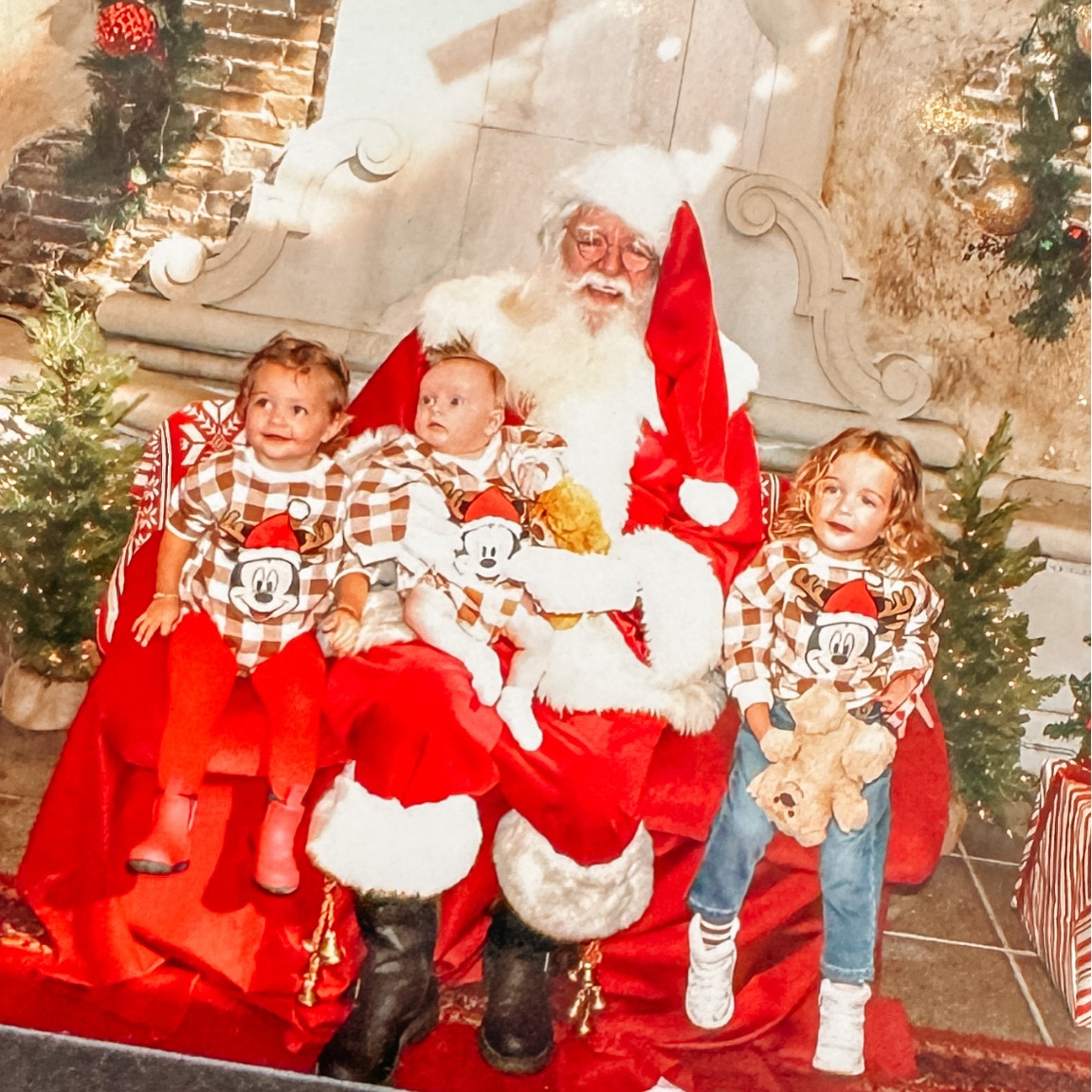 the cutest santa pic outfit #santa #family #familymatching 

#LTKSeasonal #LTKHoliday #LTKbaby