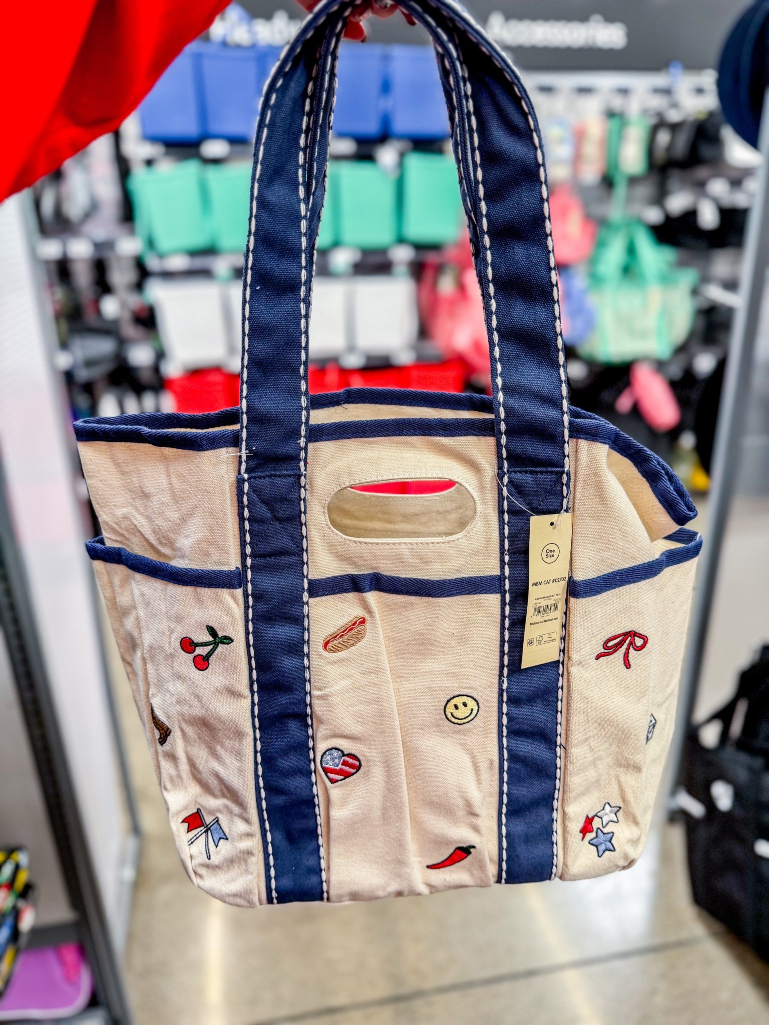 Cute new canvas tote perfect for Summer 🌭 ☀️ 🇺🇸 

#LTKSeasonal #LTKmomlife