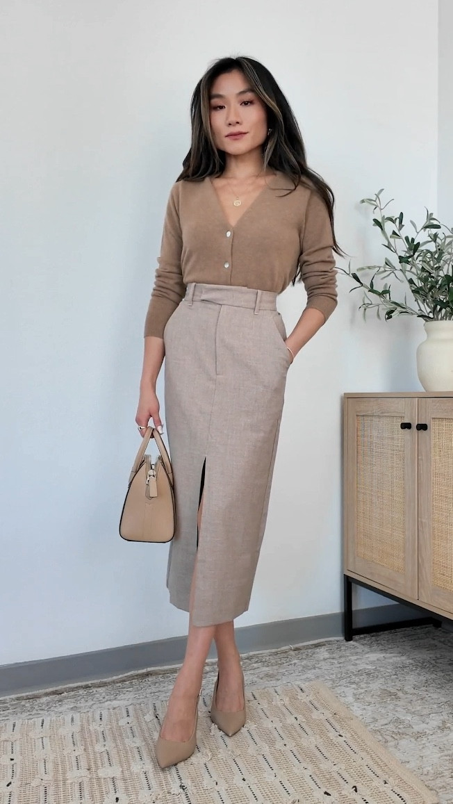 Cozy & chic cashmere sweaters for fall 

⟡ my measurements: 5’2” / 100 lbs / 32B / 00 bottoms 
⟡ Watch the full video on YouTube

Love this modern cardigan [XS] with contrasting buttons down the front

Pairs well with any type of bottoms

#LTKWorkwear #LTKVideo #LTKSeasonal