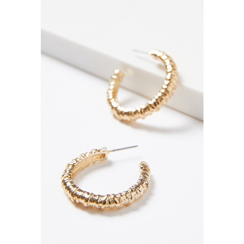 EVEREVE Emmie Textured Hoop Earring | EVEREVE | Evereve