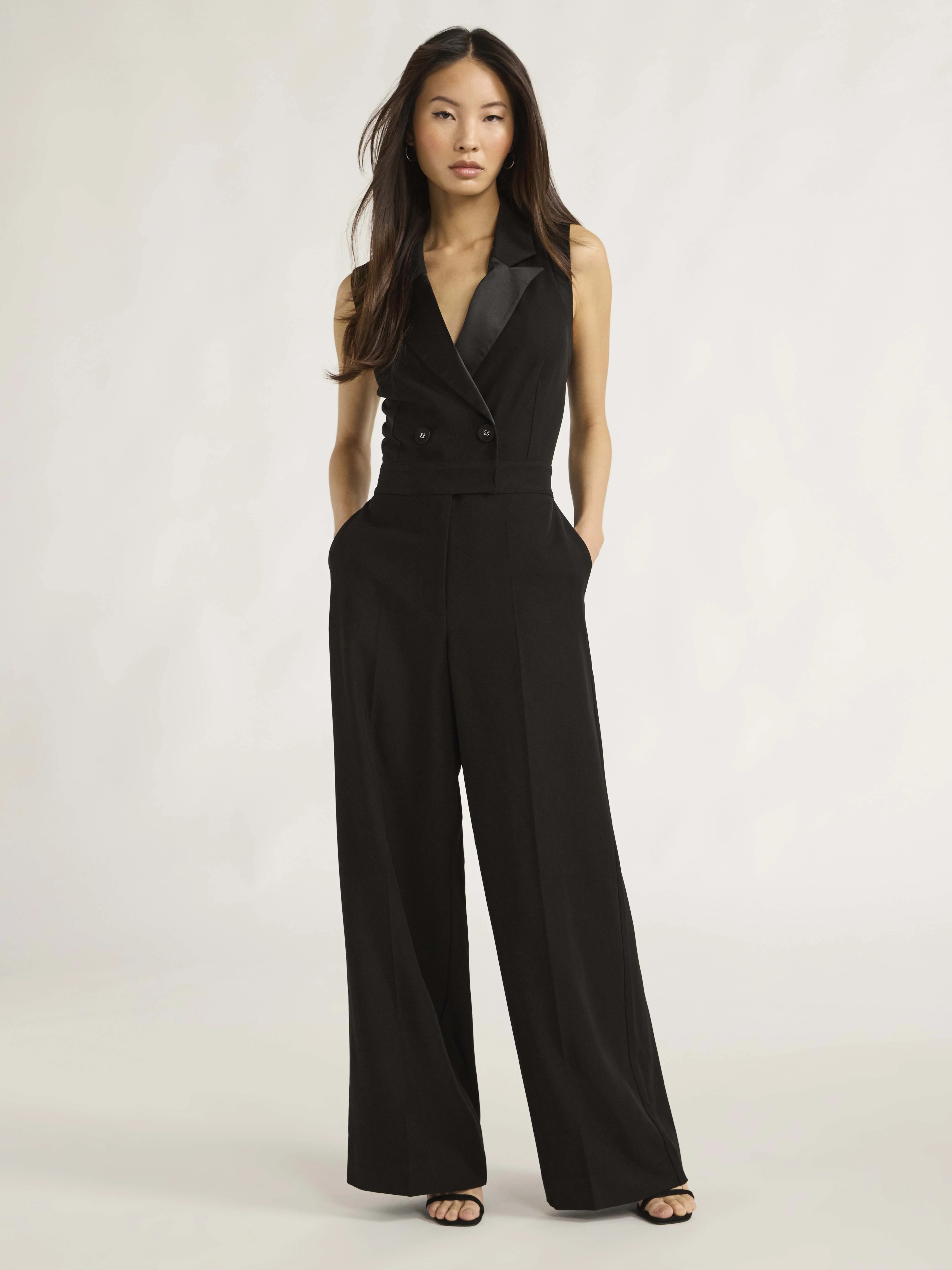 Scoop Women’s and Women's Plus Tuxedo Jumpsuit, 30” Inseam, Sizes XS-4X | Walmart (US)