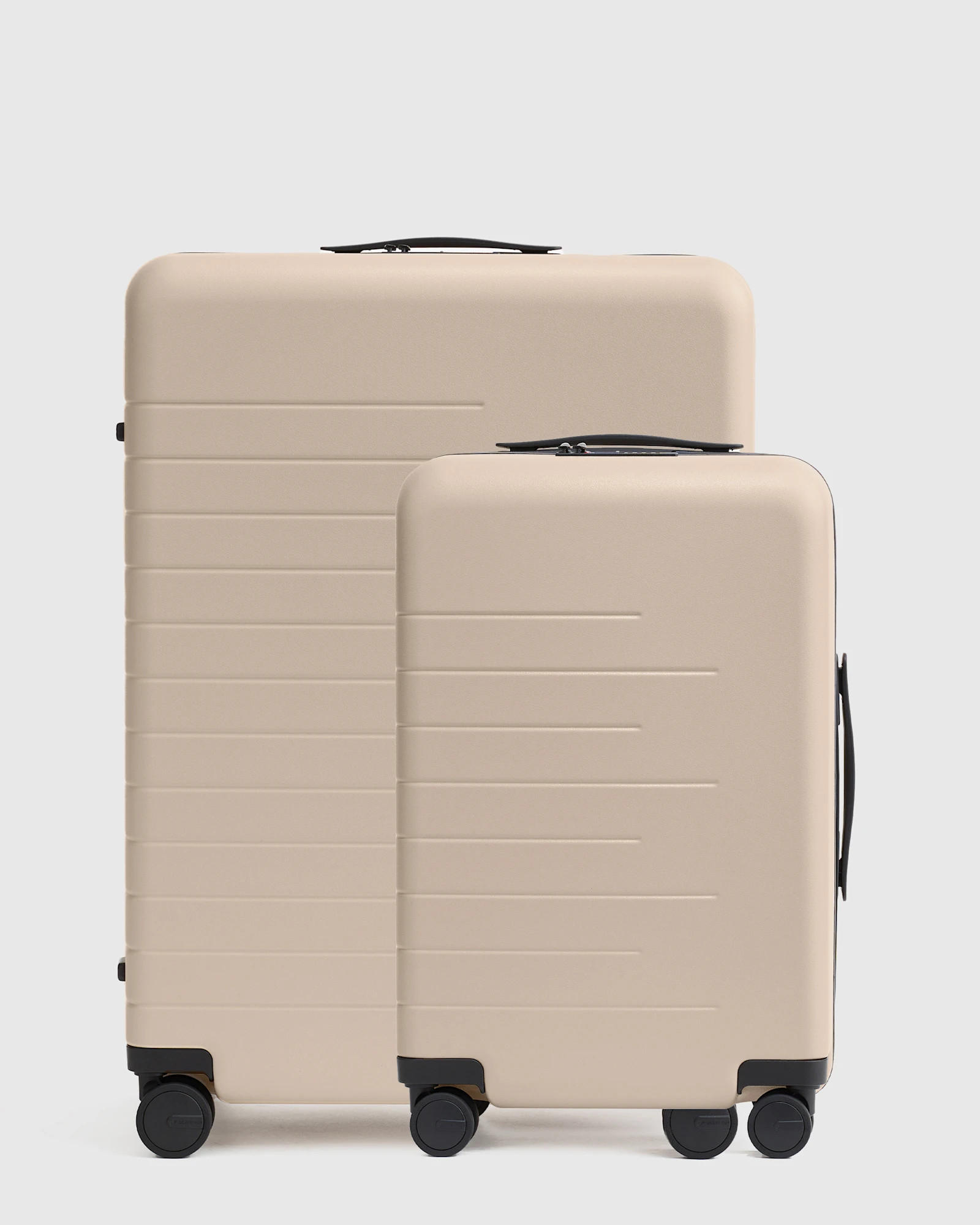 Quince | Expandable Small Carry-On & Large Check-In Suitcase Bundle in Dark Green, Polycarbonte | Quince