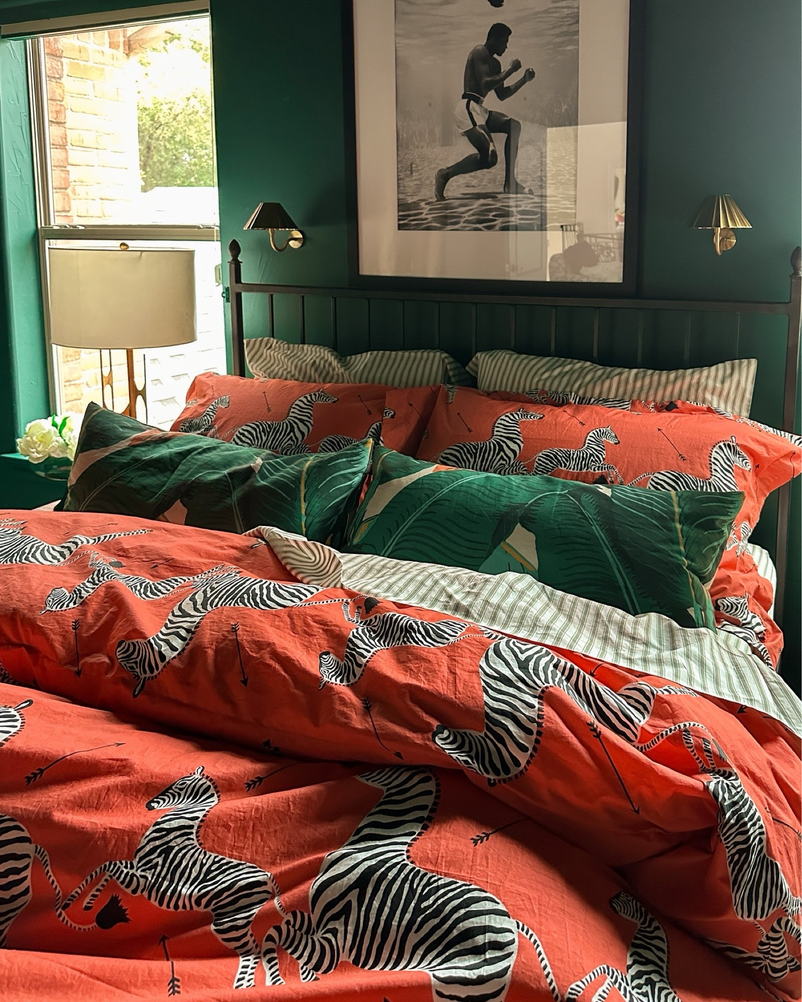 Bold and sophisticated, BEAUTIFUL bedding!

#LTKHome