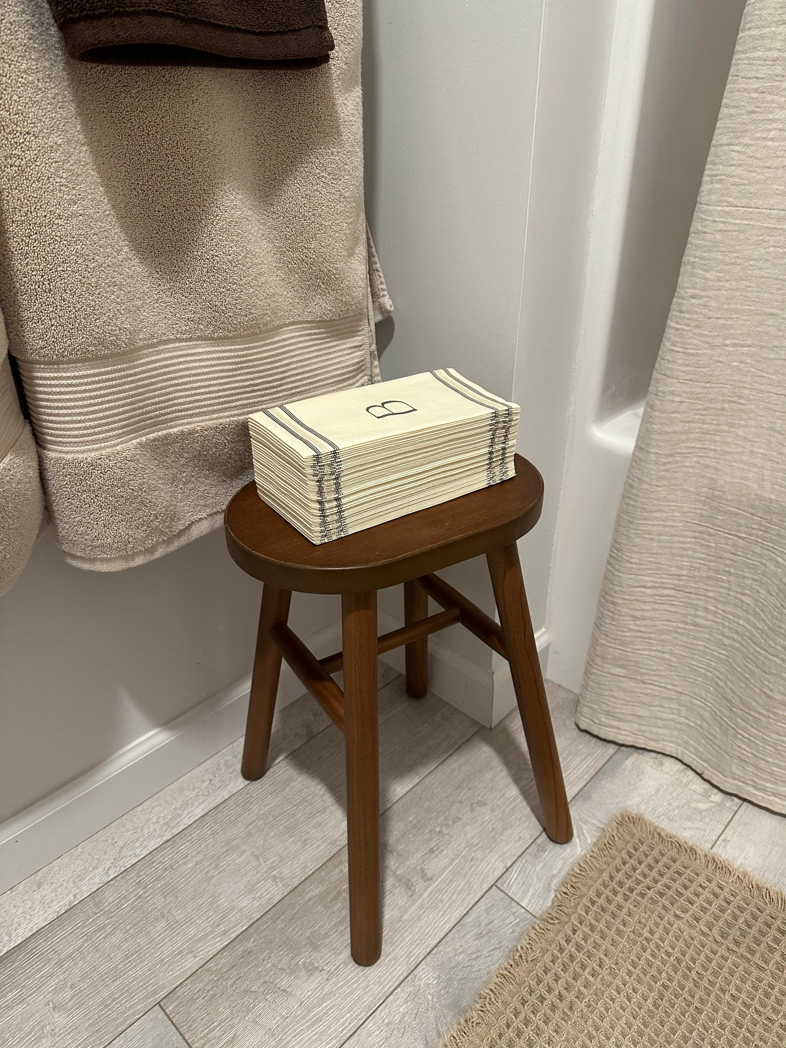 Perfect $33 wood stool

#LTKSaleAlert #LTKHome #LTKOver40