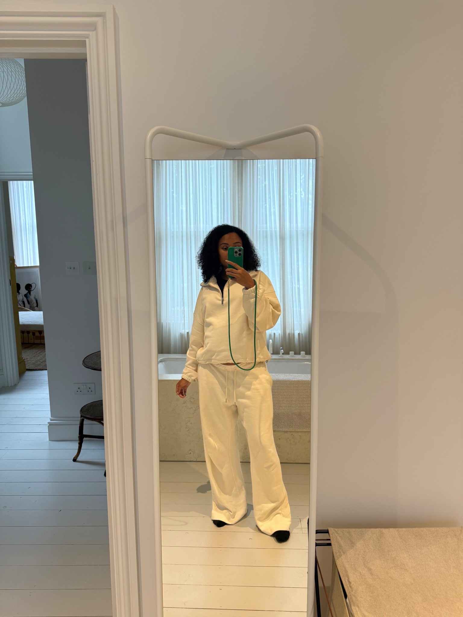 My favourite outfit right now 

#LTKeurope #LTKmaternity #LTKluxury