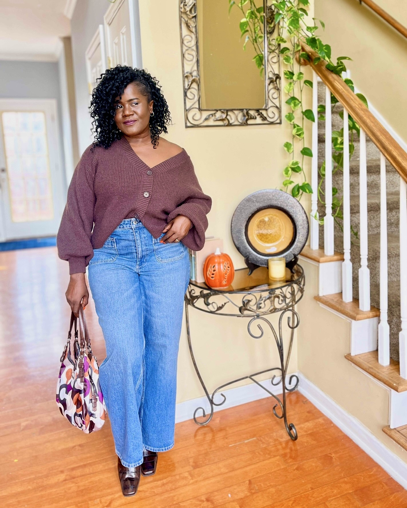The struggle to keep that cardigan in place was real. Lol! It’s a size medium, and I am so happy my daughter let me borrow it.😉😘
.
#cardigansweater #outfitinspiration #falloutfits #falllooks #fallstyles #momsjeans #momsstyle 

#LTKFindsUnder50 #LTKSeasonal #LTKFindsUnder100