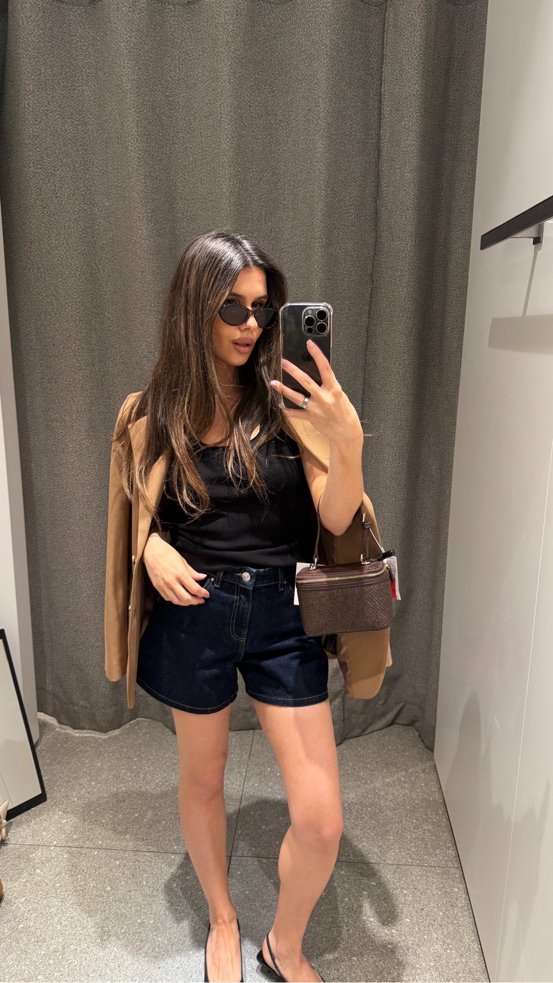 The blazer is absolutely stunning — I’m really happy with it 😍 It also has a silk lining, which feels so soft and luxurious.
The shorts are very comfortable yet still look super stylish. Everything fits perfectly and runs true to size.

#LTK  #LTKtrenchcoat #LTKdatenight #LTKspring #LTKtrousers #LTKstyle #LTKdenim #LTKshorts #LTKblazer 