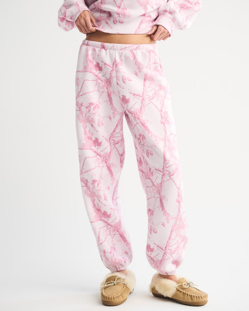 Women's High Rise Sunday Baggy Sweatpant | Women's Bottoms | Abercrombie.com | Abercrombie & Fitch (US)
