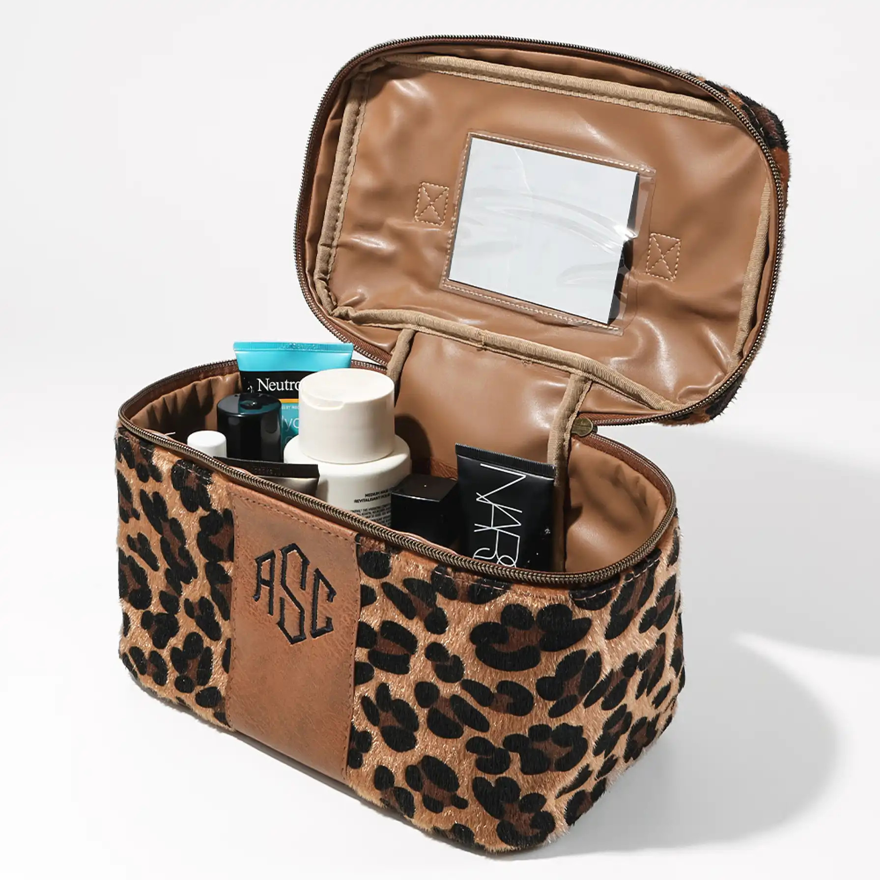 Monogrammed Leopard Train Case | Marleylilly