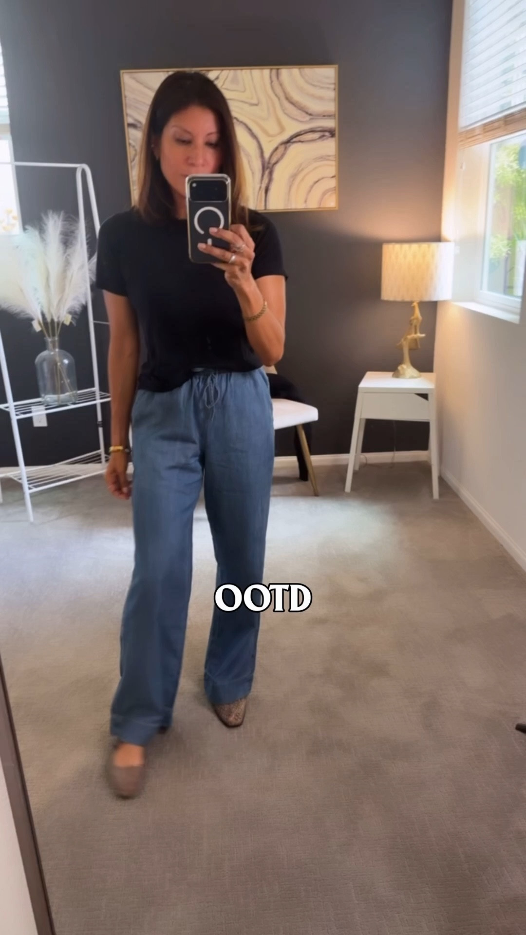 My ootd in comfy pants. 

@abercrombie 
Wearing xs 
Small in tee 

#LTKootd #LTKOver40 #LTKSeasonal