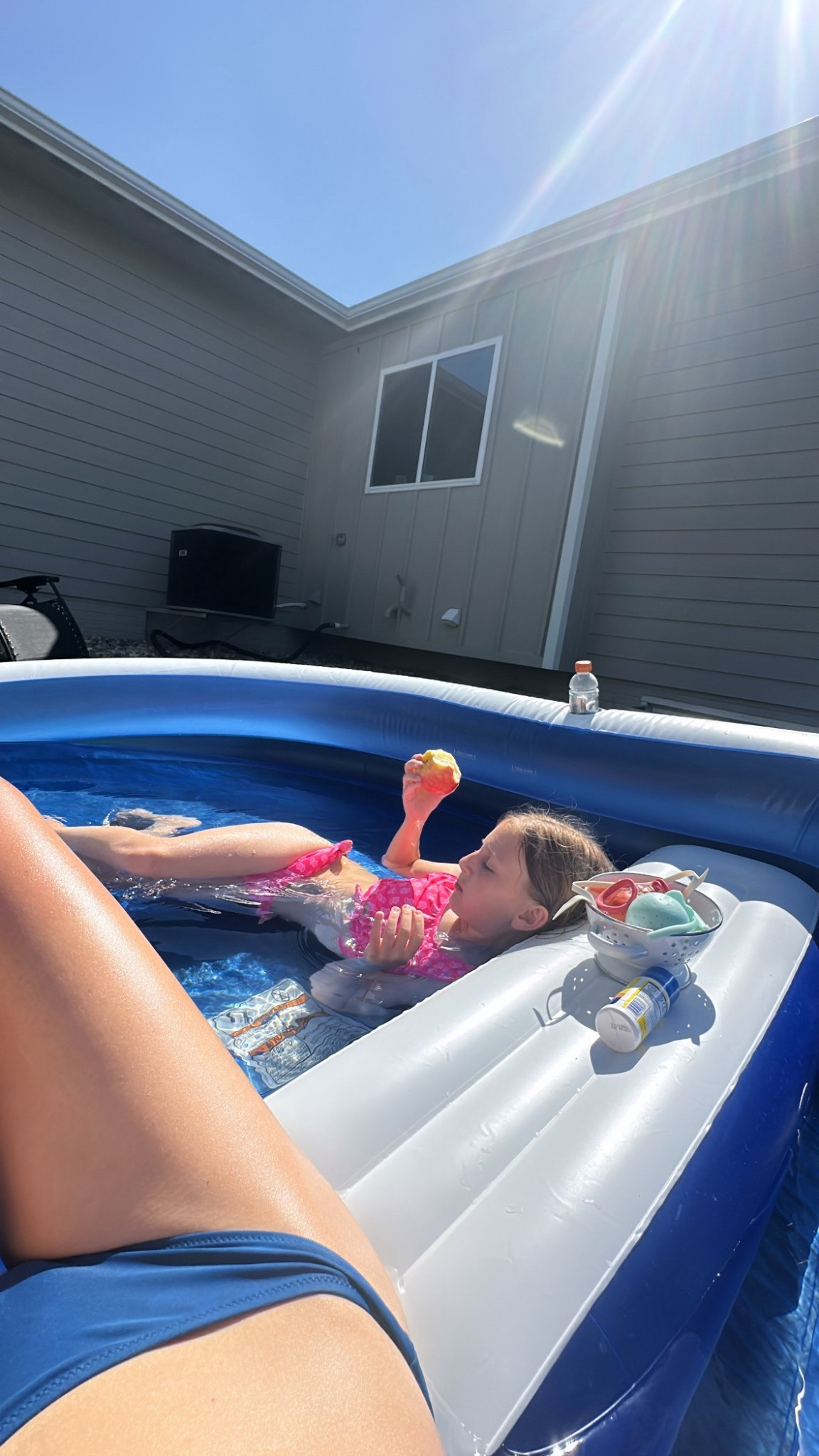 Inflatable pool with bench
Kids pool


#LTKHome