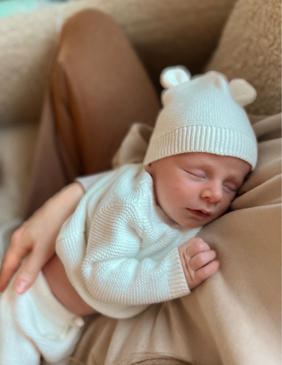 Cutest baby sweater set - newborn outfit 

#LTKBaby #LTKFindsUnder50