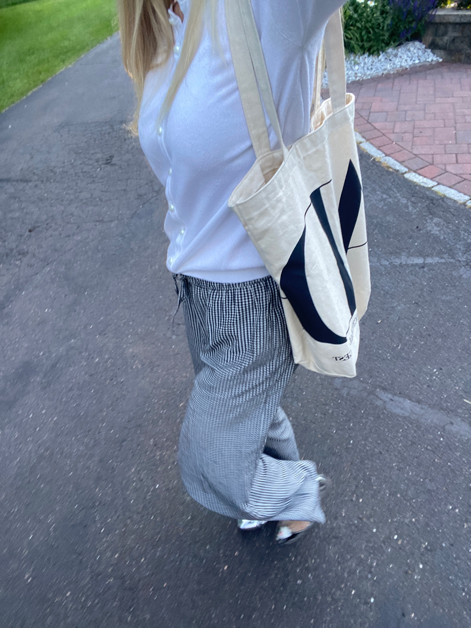 last nights book club outfit📚🤍

#LTKSeasonal #LTKU #LTKFindsUnder50