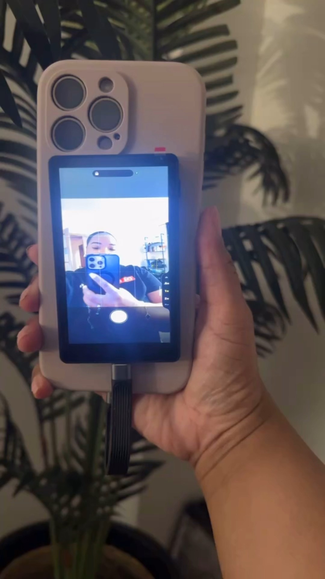 Camera mirror screen! Perfect for recording with your back camera. #amazonfinds 

#LTKFindsUnder50 #LTKFindsUnder100