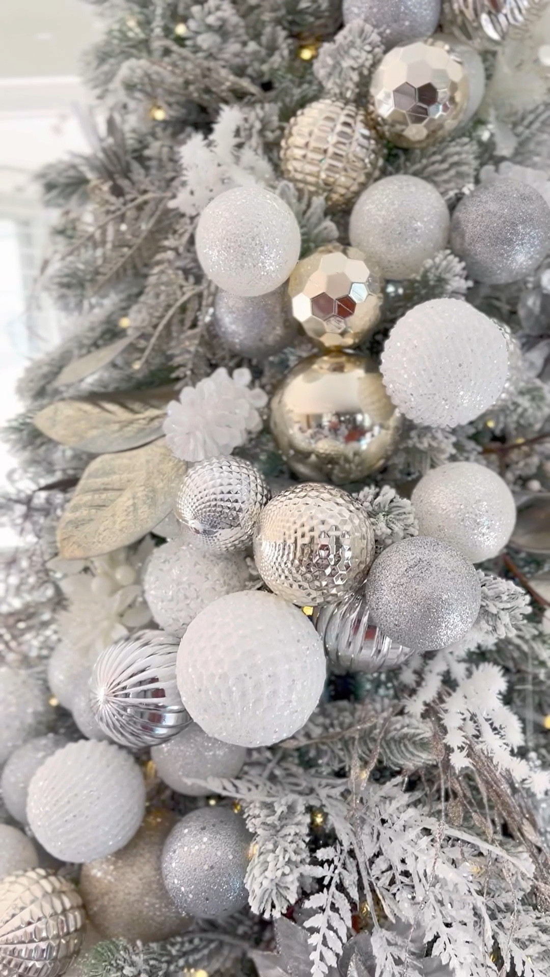 Shop my holiday look! 🎄

#LTKhome #LTKHoliday #LTKsalealert