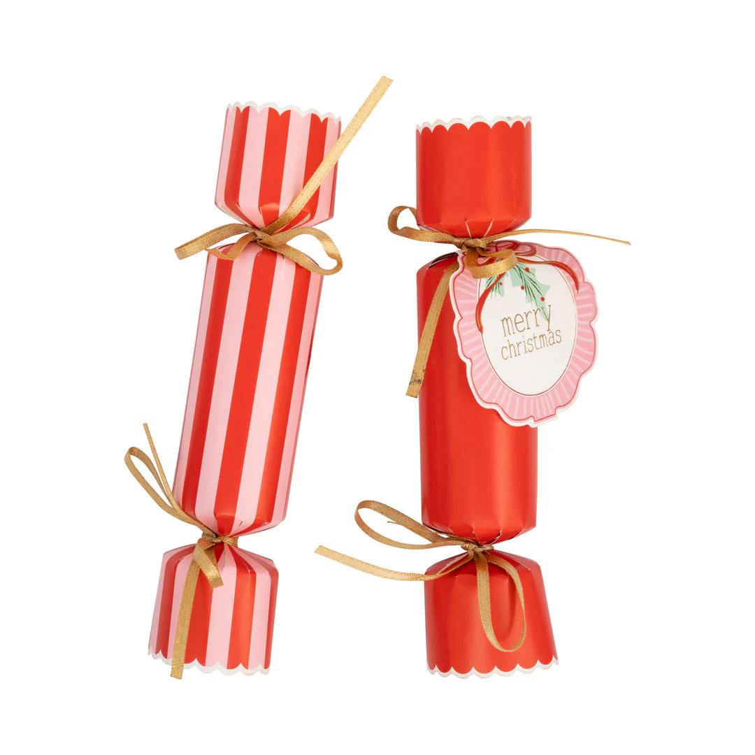 Red and Pink Crackers | My Mind's Eye