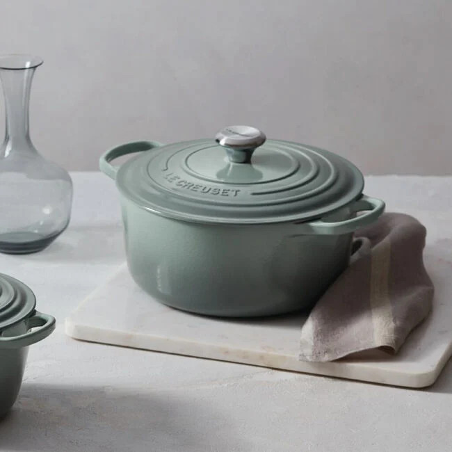 Signature Round Dutch Oven | Le Creuset