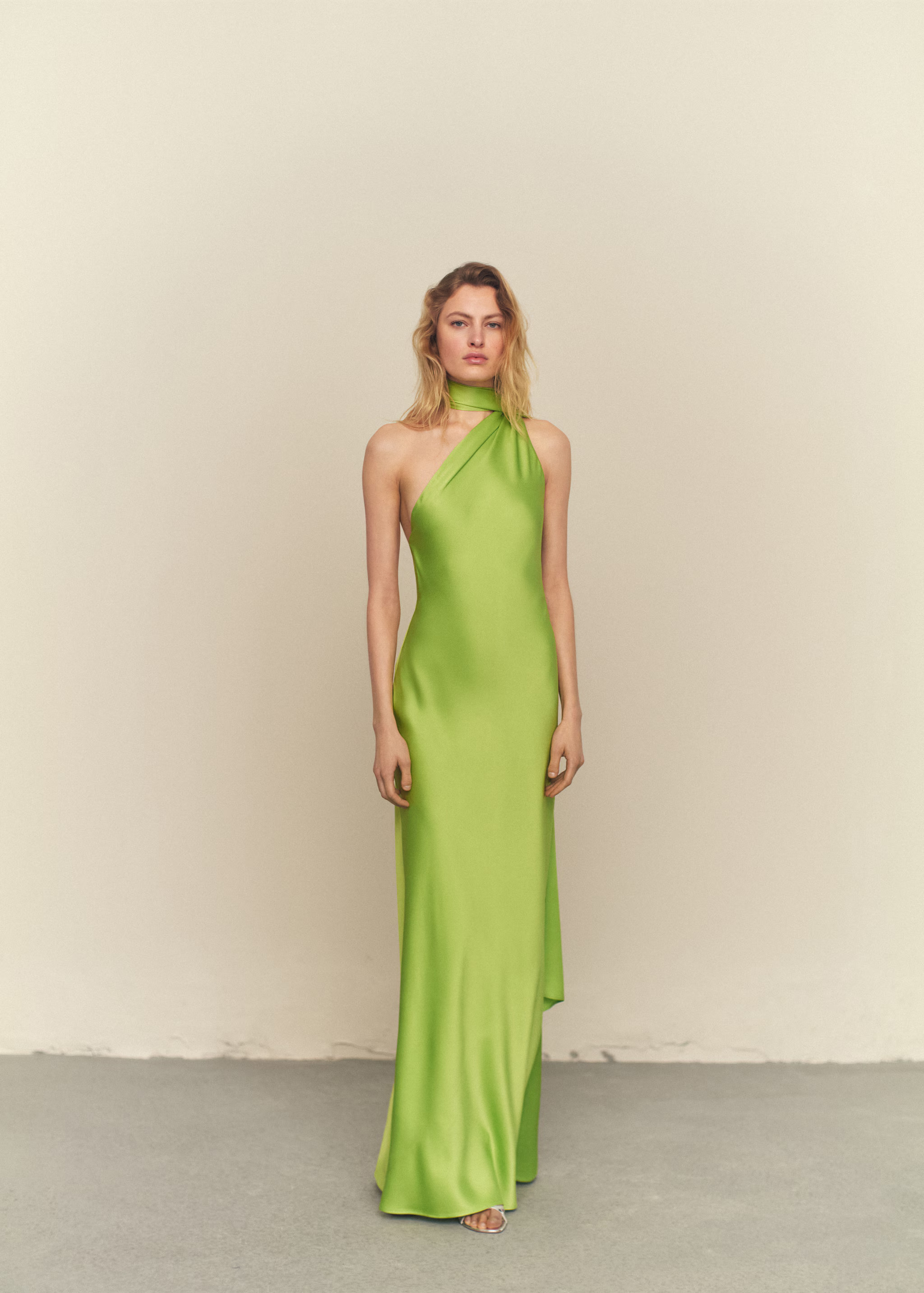 Asymmetrical bow-neck dress - Women | MANGO USA | Mango (US/MX/AU)