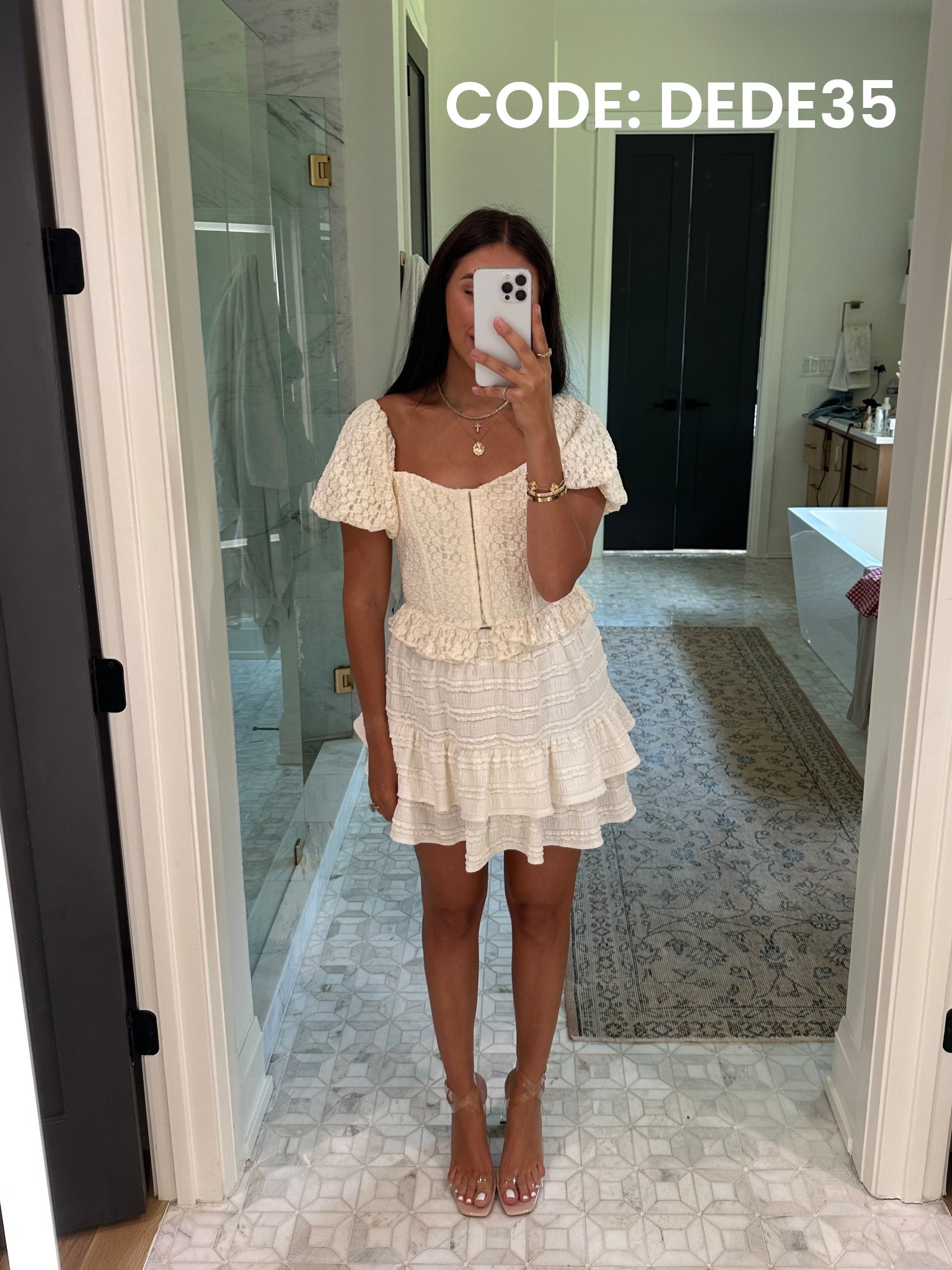 Top: small
Skort: small
(DEDE35) for 35% off 

#LTKStyleTip #LTKSaleAlert #LTKFindsUnder100