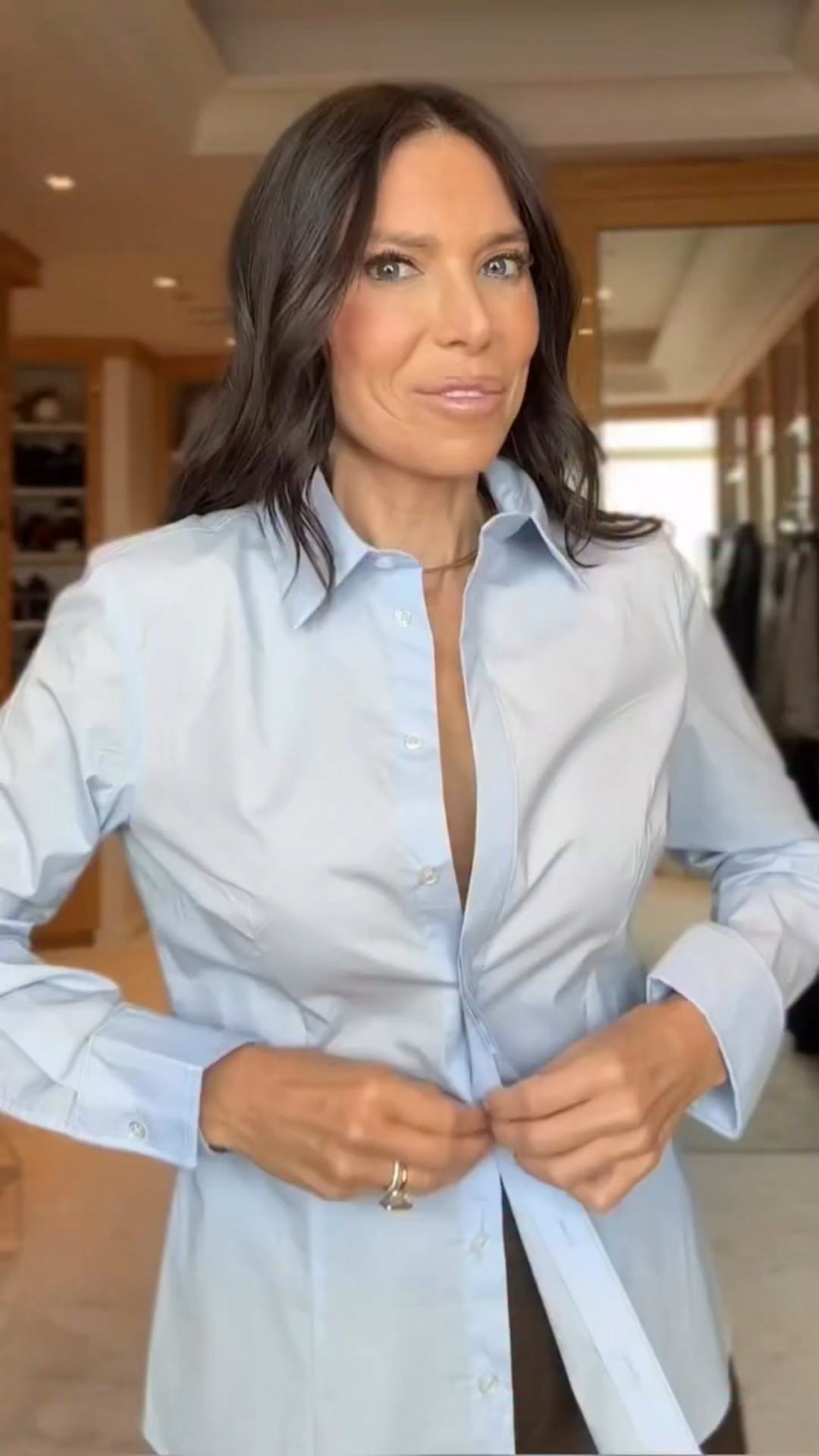 Brown is the new black 🤎
The quickest way to update your wardrobe this season is with these chocolate brown vegan leather pants — buttery soft, elegant, and at a price that can’t be beat (under $100!).

I styled them three ways to show how effortlessly they elevate any look — from day to night, chic made easy. And not just to show their versatility, but to show how much bang for your buck you’ll get. So many pieces can only be worn one way, but these pants go with everything. You’ll be reaching for them all winter long.



#OOTD #OOTN #FallFashion #AffordableFashion #StyleInspo #VeganLeather #ChicOnABudget #WardrobeEssentials #FallStyle #OutfitInspo #ClassicStyle #FashionFinds #TrendyLooks #CapsuleWardrobe #NeverSettleStyle 💚

#LTKSeasonal #LTKOver40 #LTKStyleTip