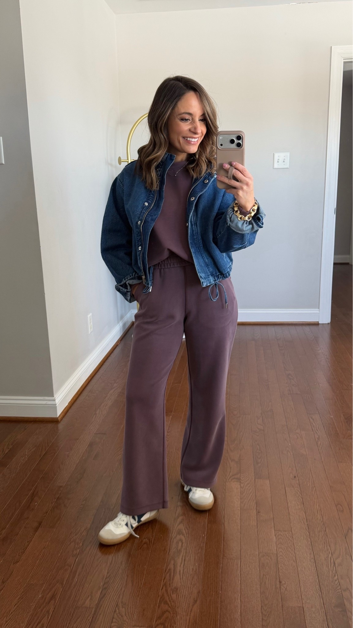 When it comes to petite pants, I find everyone is looking for something a little different. Here are a few options for the most common requests I receive. 

All shown on me unaltered. I’m 4’10” with a 25” ankle inseam and a 27.5-28” full length inseam. 

Pants: xs 28” 
Top: xxs 
Jacket: xxs 

Petite pants, casual outfits, business casual outfits

#LTKPetite
