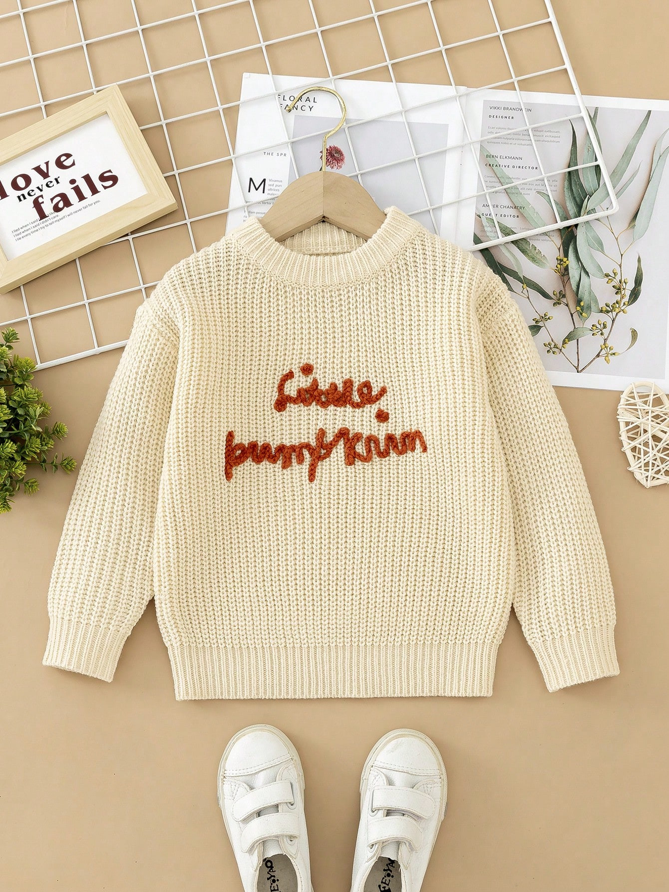 Young Girl' Pullover Sweater, Made Of Warm Apricot Color, With Charming Pumpkin English Graphic O... | SHEIN