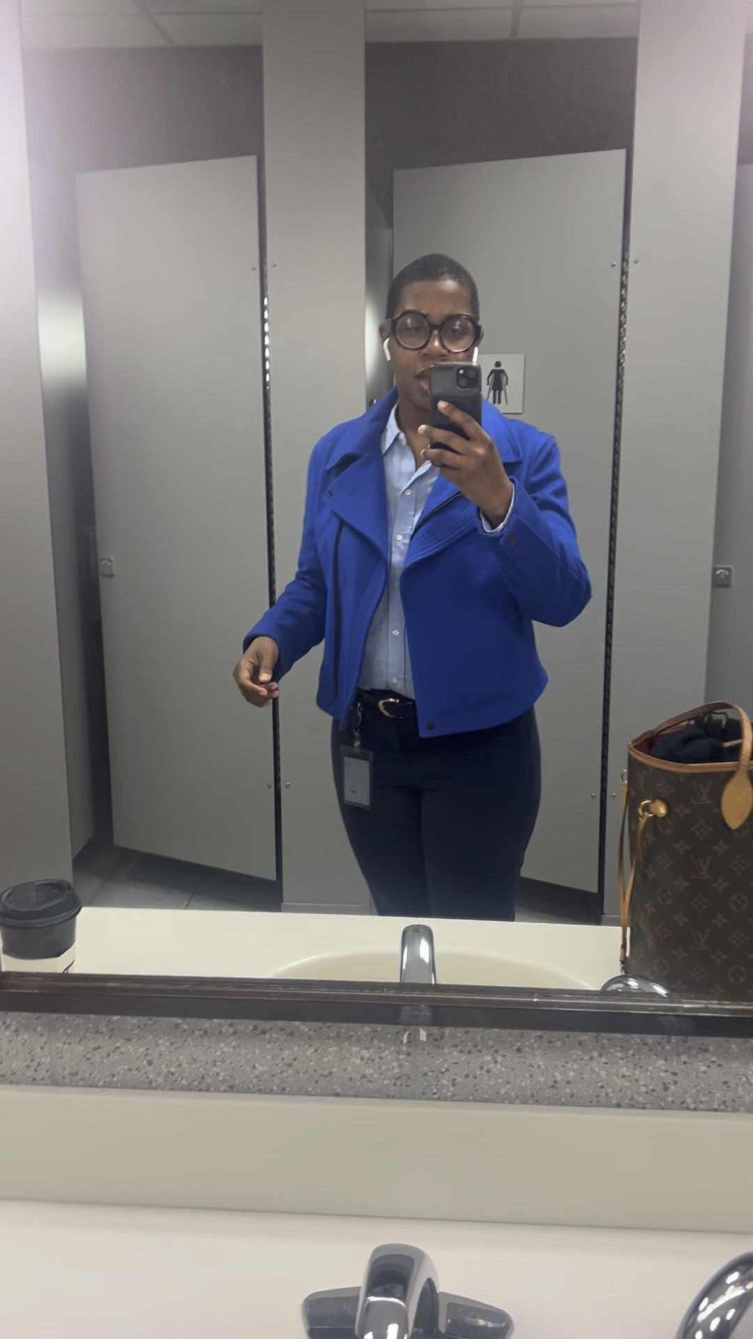 Monochromatic business casual look

#LTKitbag #LTKstyletip #LTKworkwear