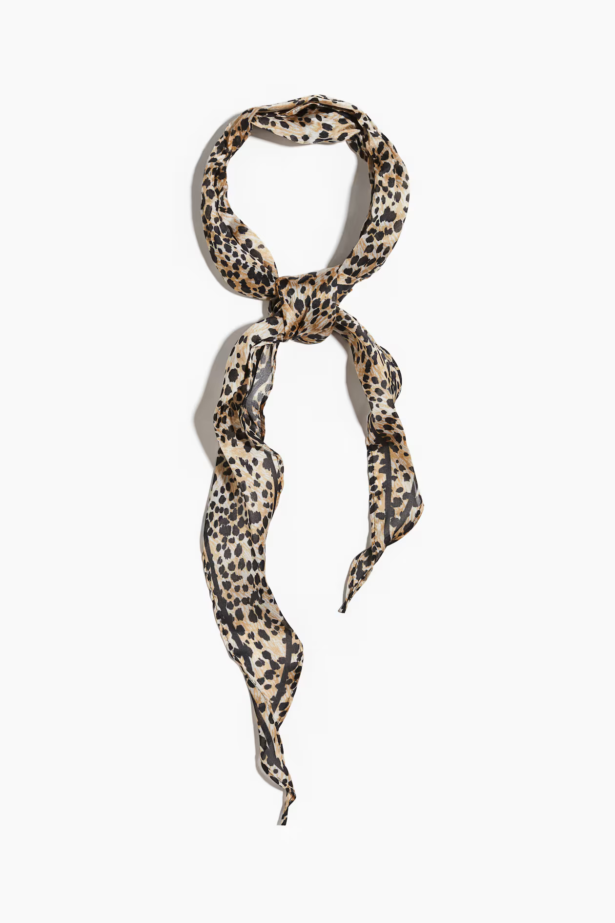 Diamond-shaped scarf | H&M (UK, MY, IN, SG, PH, TW, HK)