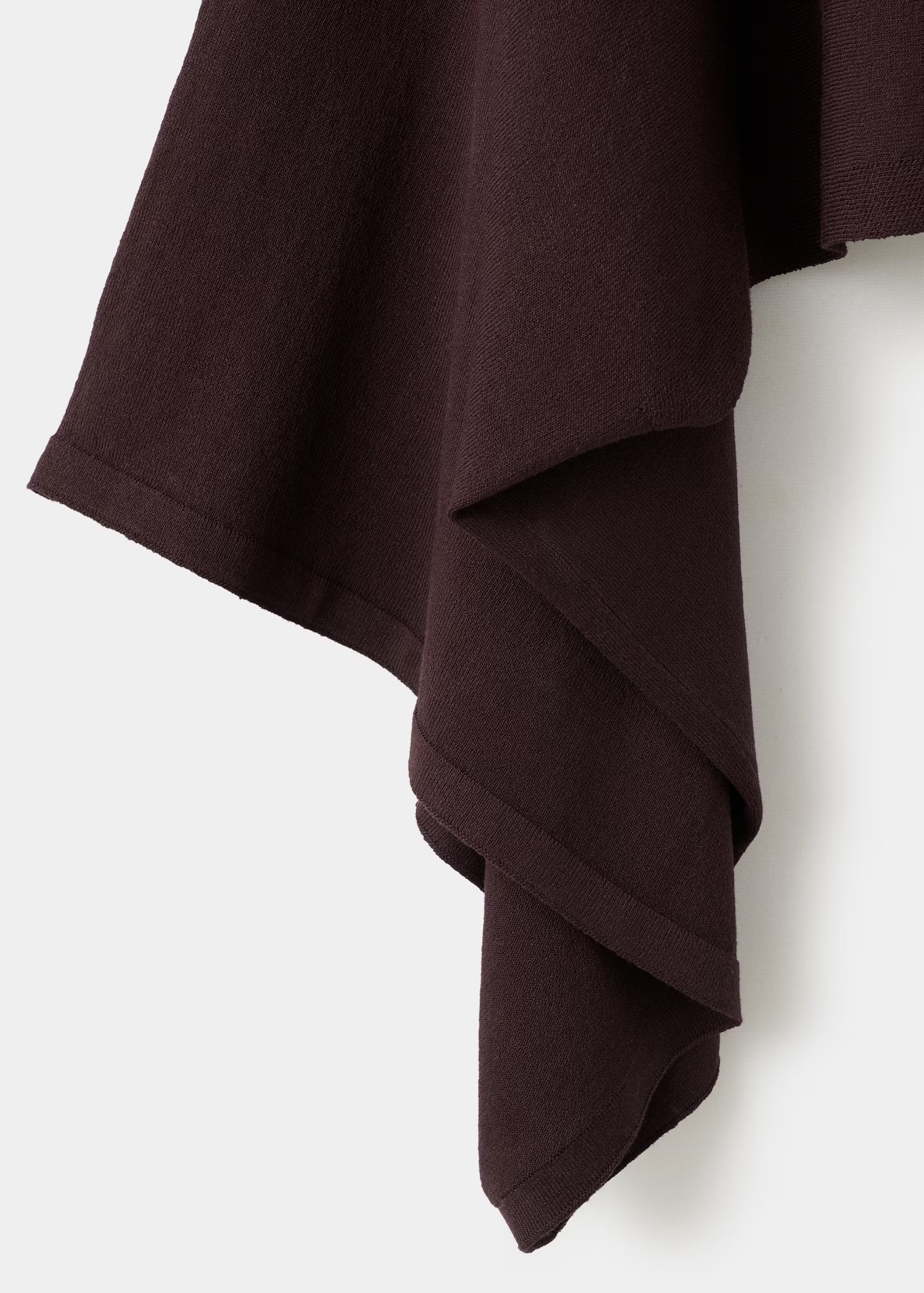 Asymmetrical knitted cape | Mango (US/MX/AU)