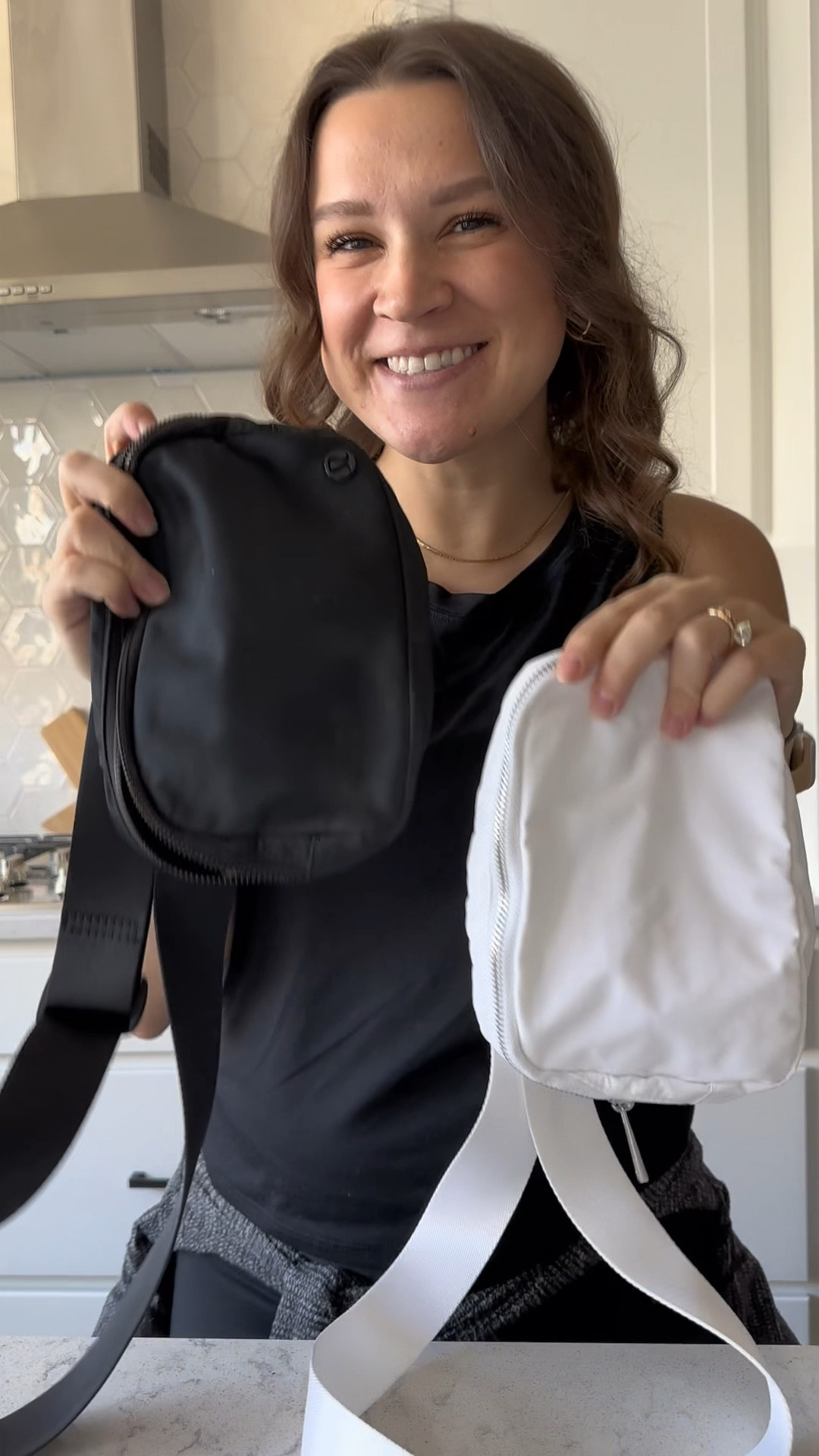 Comparing the lululemon belt bag to the Amazon dupe! #lululemon #beltbag #amazonfinds

#LTKFestival #LTKFind #LTKunder50