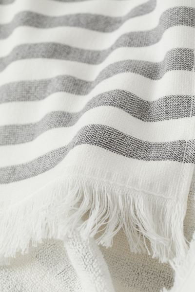 $17.99 | H&M (US + CA)