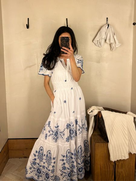 Tried this dress on in the dressing room and I had to have it! It is fully lined so that you don’t have to worry about it being see through. I’m wearing the XS. It’s a gorgeous dress with blue embroidery details.

Summer dress 
Summer wedding guest dress 
Cotton summer dress


#LTKSeasonal #LTKOver40 #LTKWedding