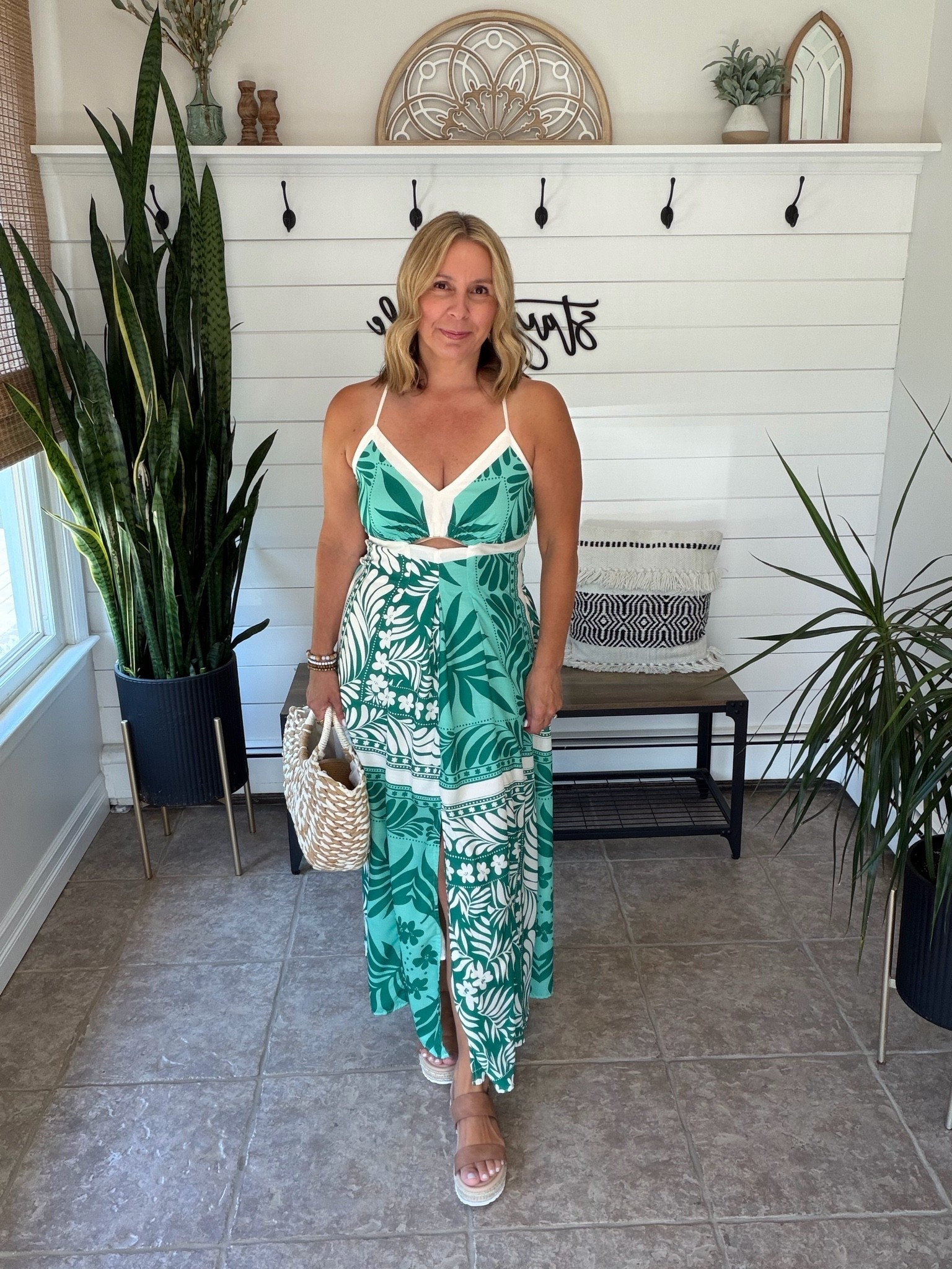 Such a cute summer dress! I’m wearing a medium and love the little keyhole detail. I have a strapless bra on with it. Summer dresses

#LTKTravel #LTKOver40 #LTKMidsize