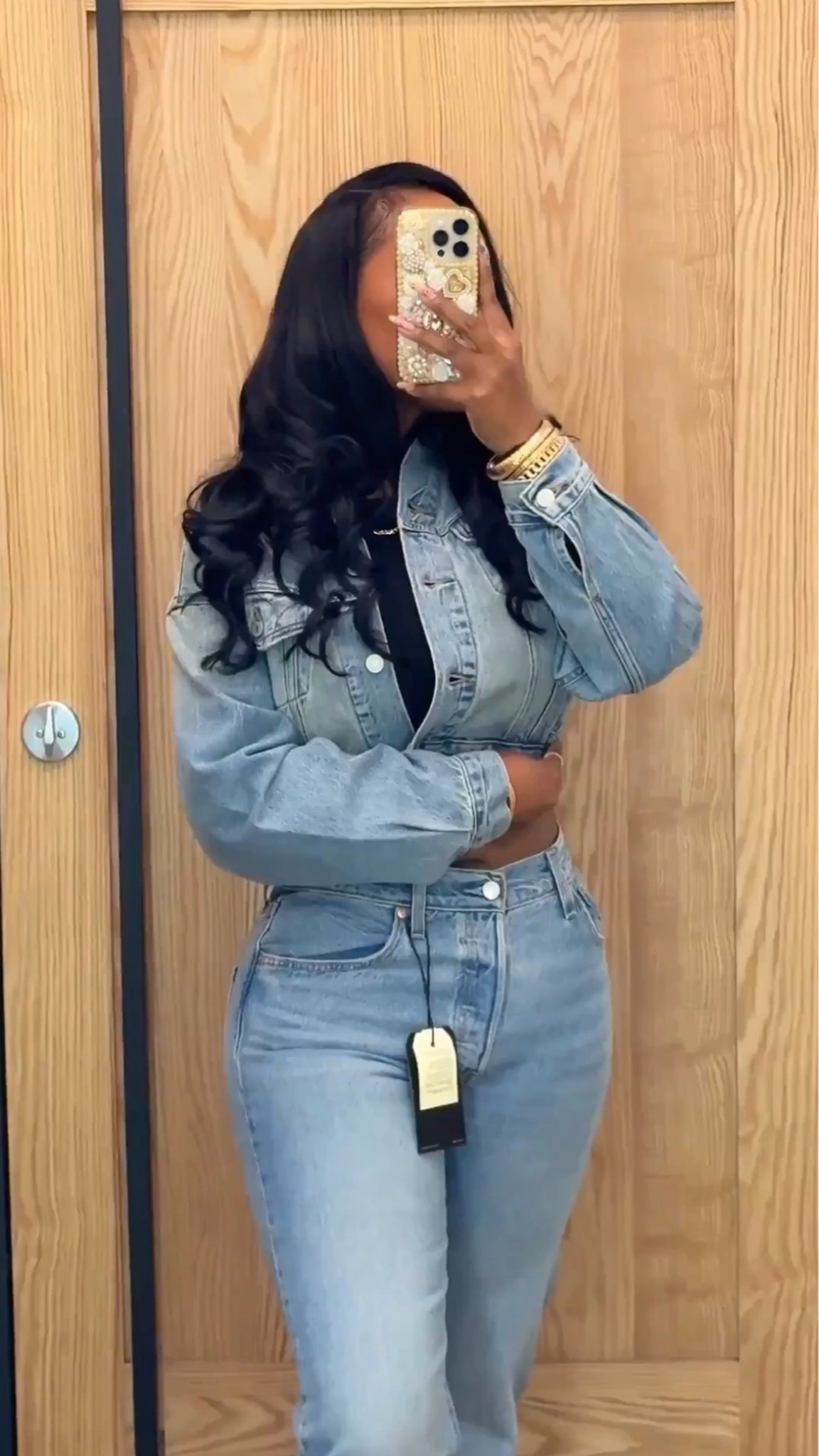 Lightweight denim >>> for spring/summer 🤍☁️

This set gives that effortless 90s denim vibe without feeling stiff or heavy. The fit is sooo flattering and easy to style whether you’re doing sneakers and a tee for daytime or dressing it up with heels and gold jewelry ✨

Definitely one of those outfits that looks put together with minimal effort. Wearing a size 29 in the jeans!

#LTKdenim #LTKootd #springstyle #summerfashion #denimondenim #casualstyle #90saesthetic #everydayoutfit #levis #LTKpetite

#LTKootd #LTKgrwm #LTKSeasonal