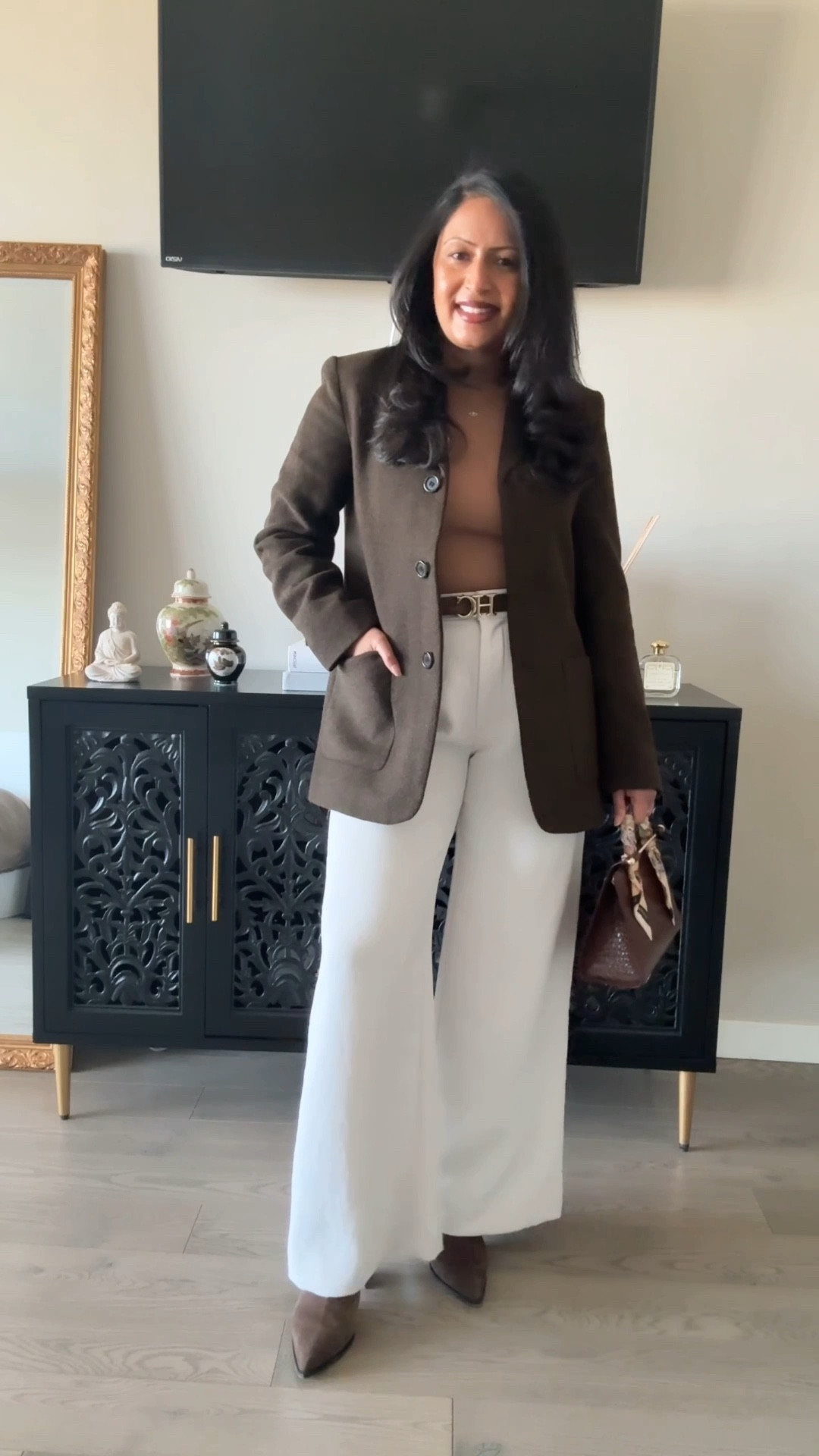 Styling a chocolate brown wool blazer for winter 🤎

#LTKWorkwear #LTKootd #LTKgrwm