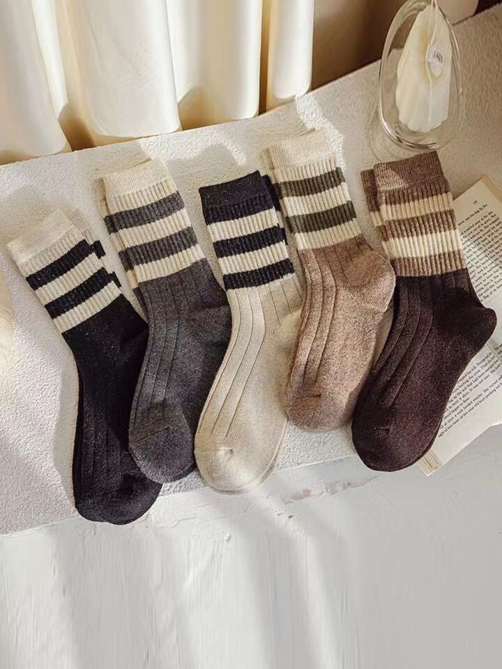 5 pares Calcetines de tripulación con patrón de rayas | SHEIN
