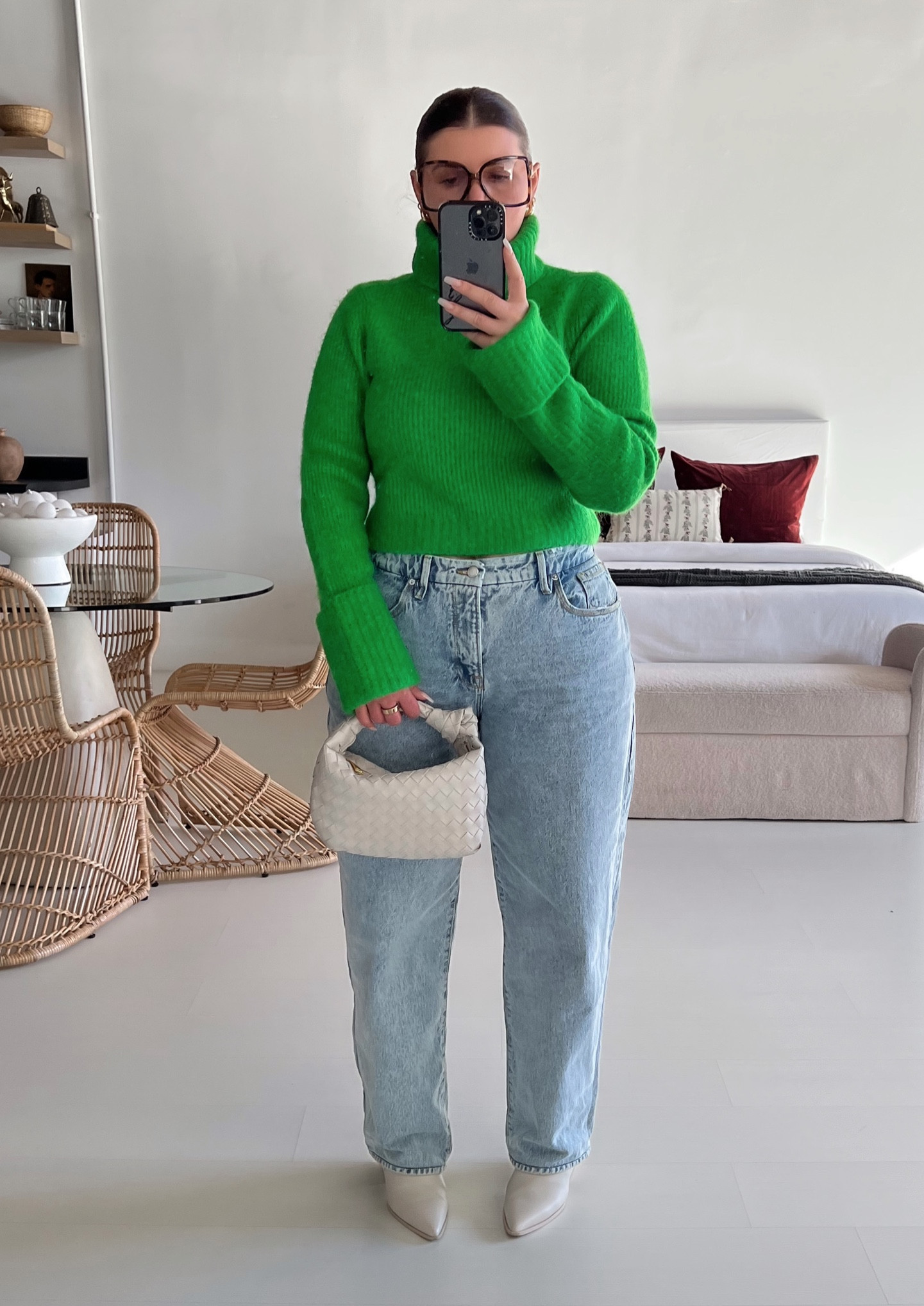 Wool Sweater Runs TTS
Baggy Jeans, size down



#LTKHoliday #LTKstyletip #LTKitbag